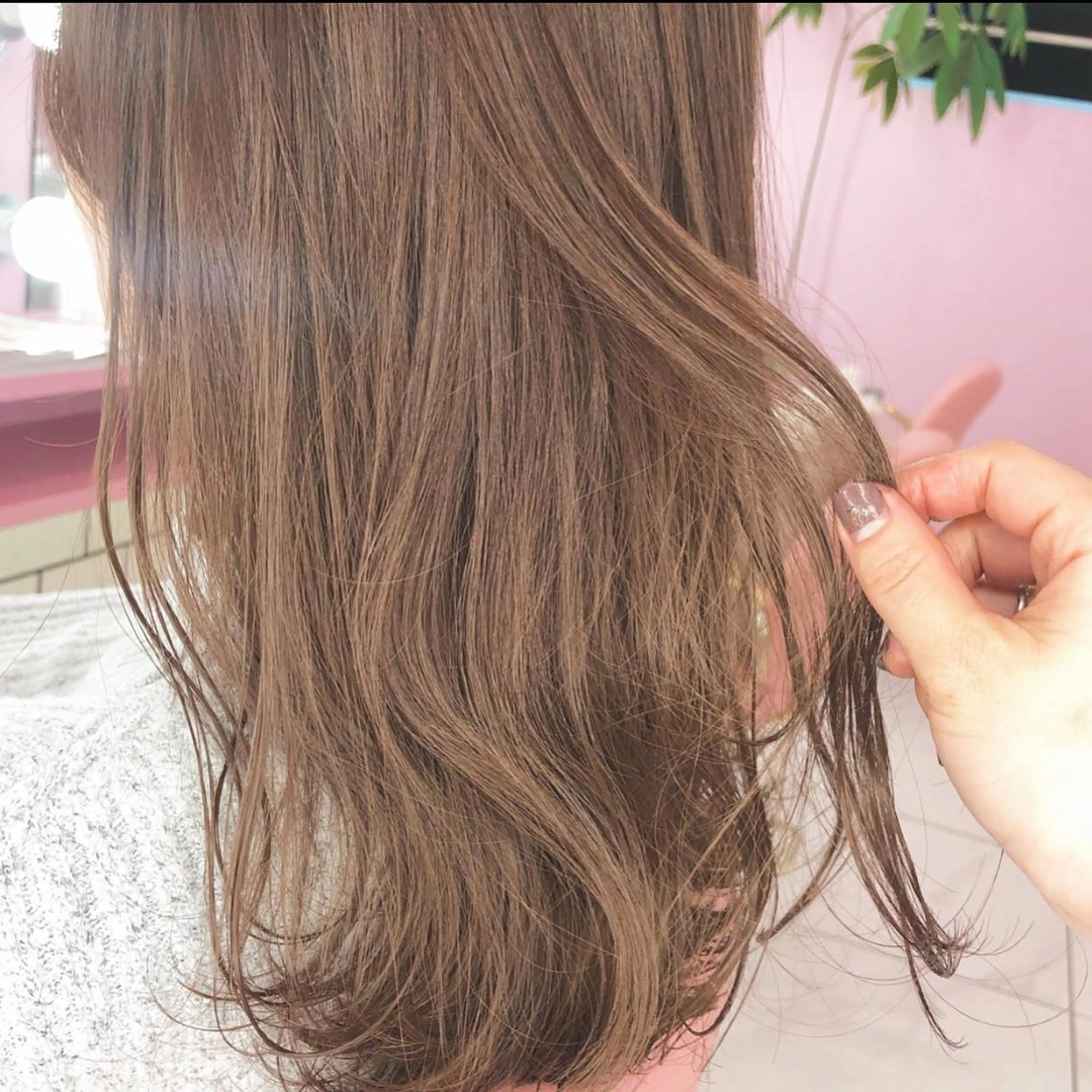 ミディアム カラー moana surfriderのヘアスタイル