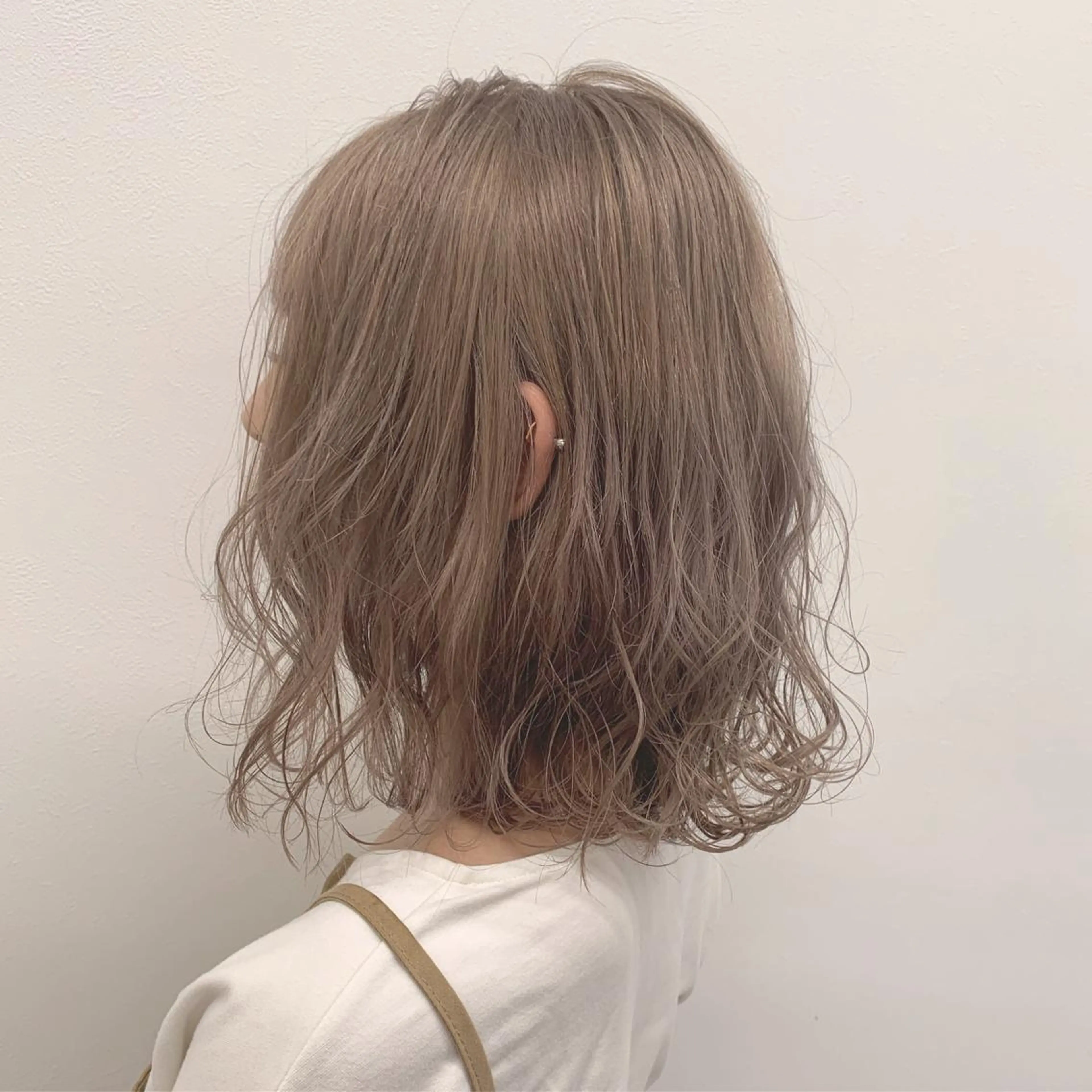 ショート カラー ヘアアレンジ ベージュカラー 透明感カラー ミルクティーベージュ 美髪矯正/透明感カラ ー🫧YUUKI🫧のヘアスタイル