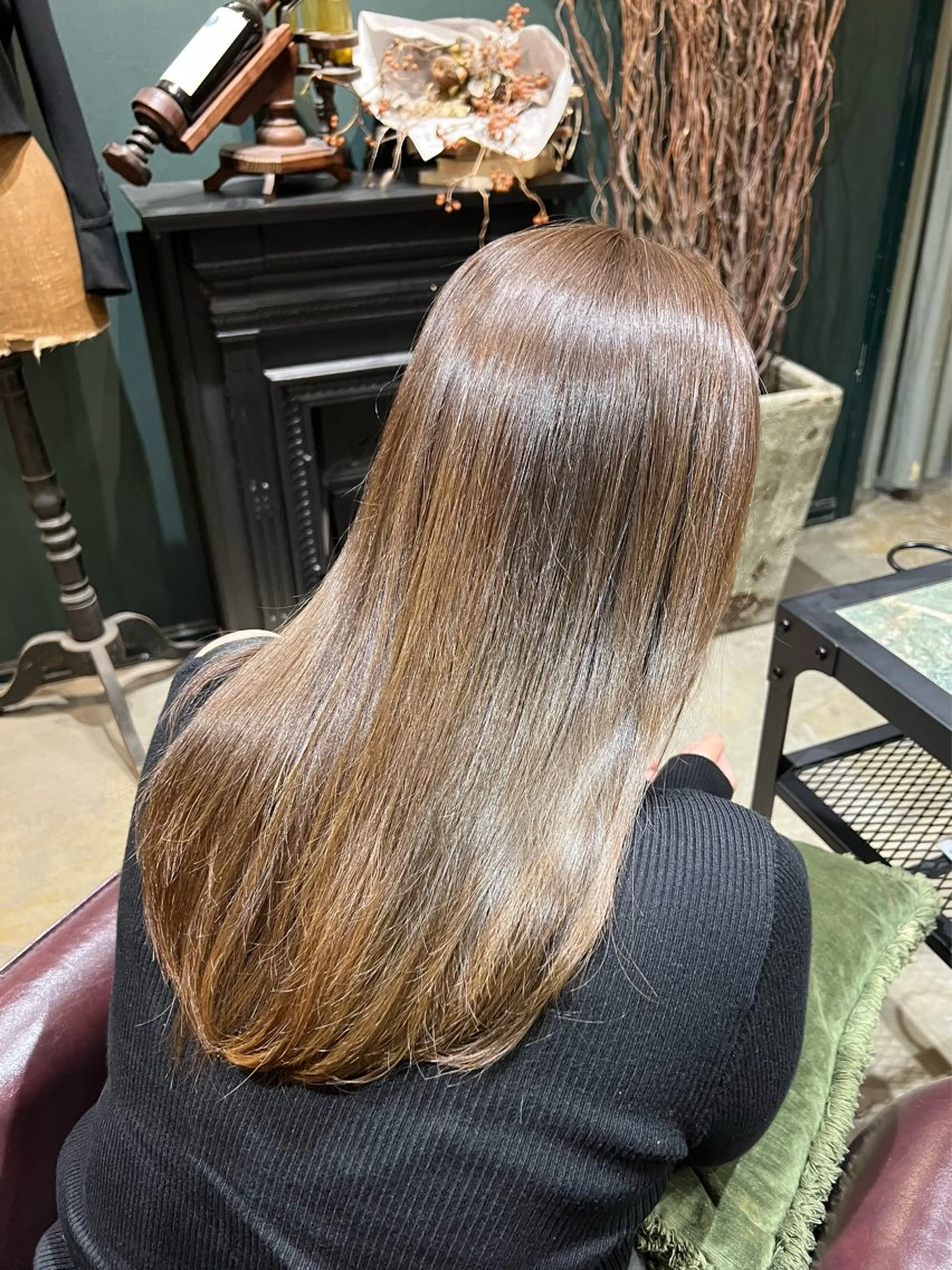 カラー ブラウンカラー ヘアカラー トリートメント アイブロウ&マツパ カラーモデルまなみの眉毛・アイブロウイメージ