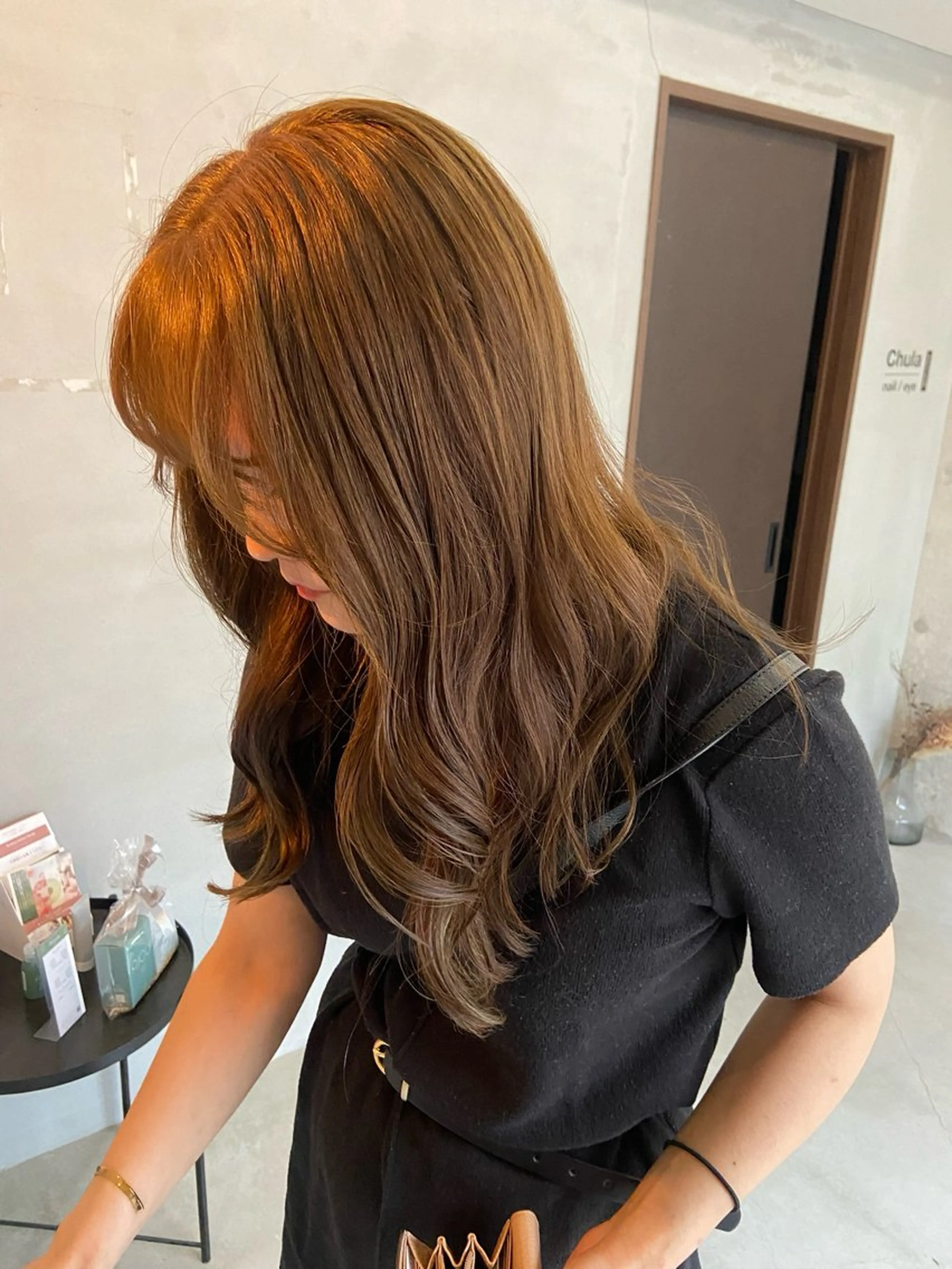 ロング カラー ベージュカラー ブリーチ 透明感カラー ダブルカラー ブリーチなしカラー ヘアカラー 安住 日花のヘアスタイル