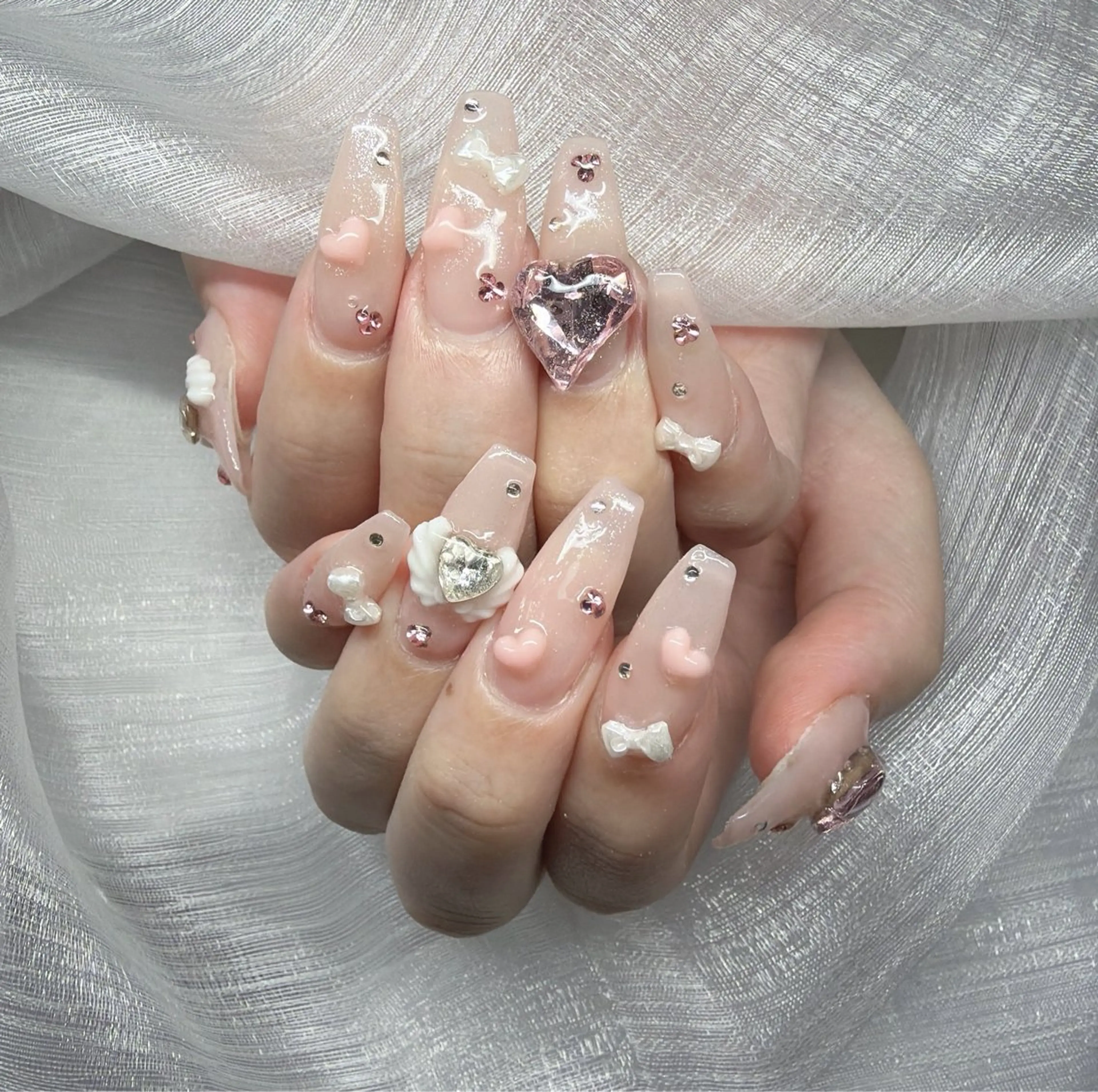 ネイル ハンドネイル Lee Nailsのネイルデザイン