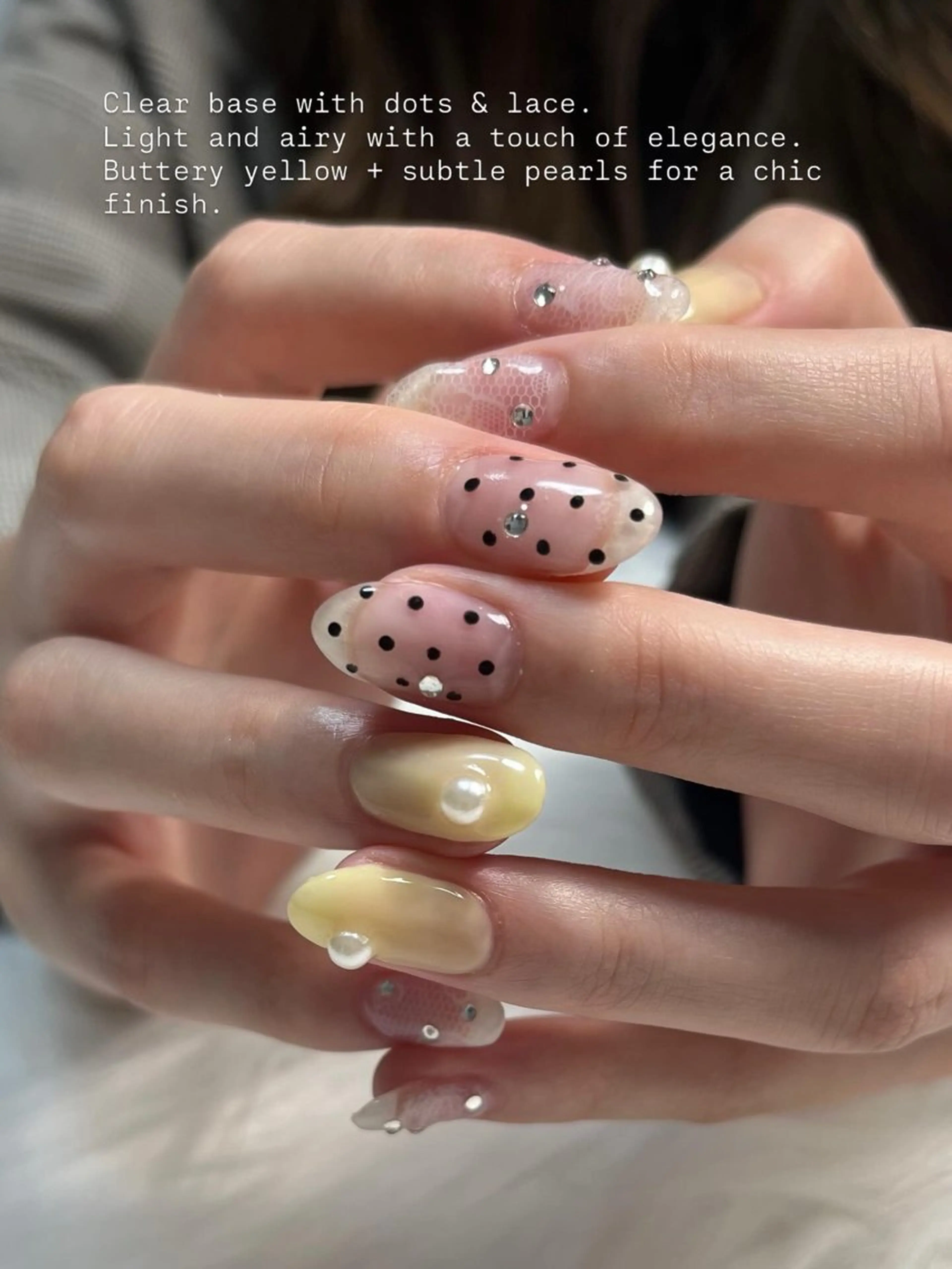 ネイル クリアネイル ドット レース 黄色 ハンドネイル Nail salon Hanakoのネイルデザイン