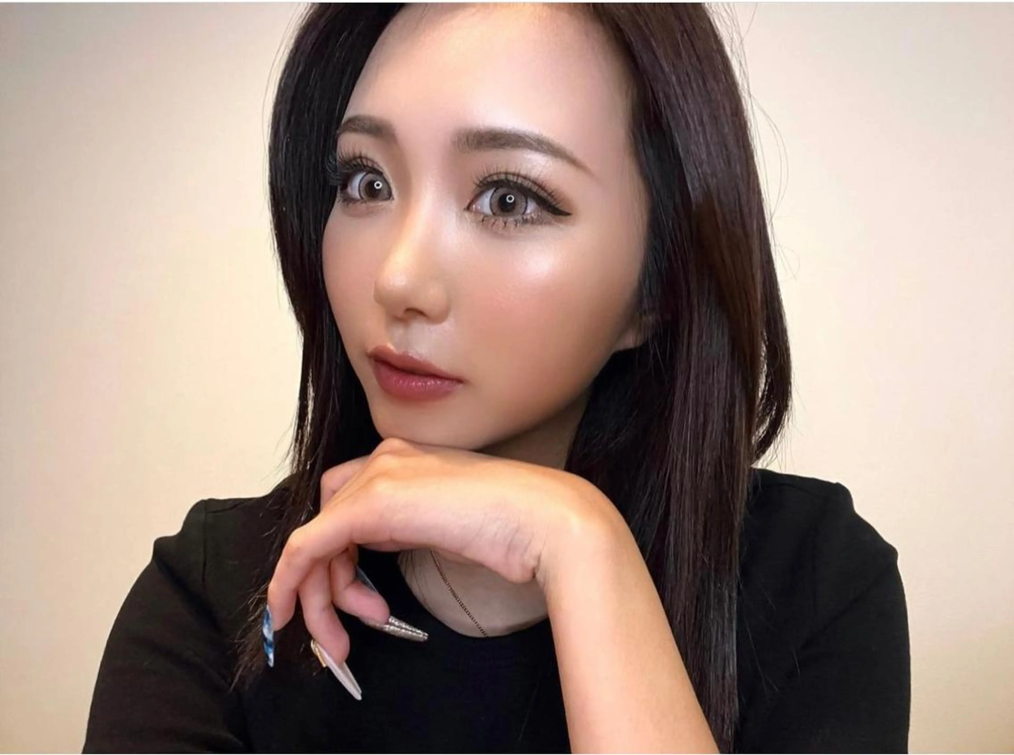 ミディアム カラー SALOWIN新宿三丁目EAST6F所属・糸川 伸樹のヘアスタイル