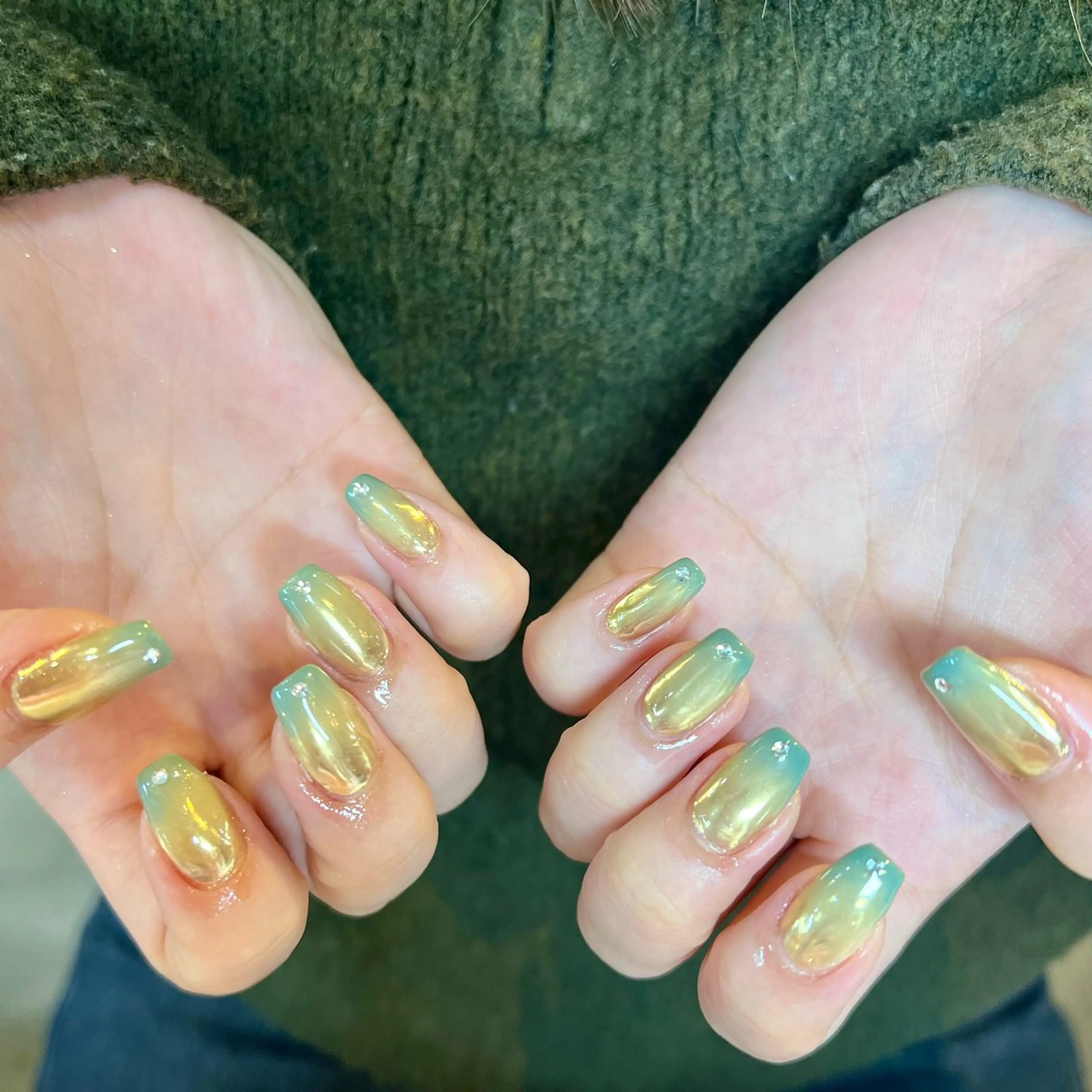 ネイル ハンドネイル 新井 風花のネイルデザイン