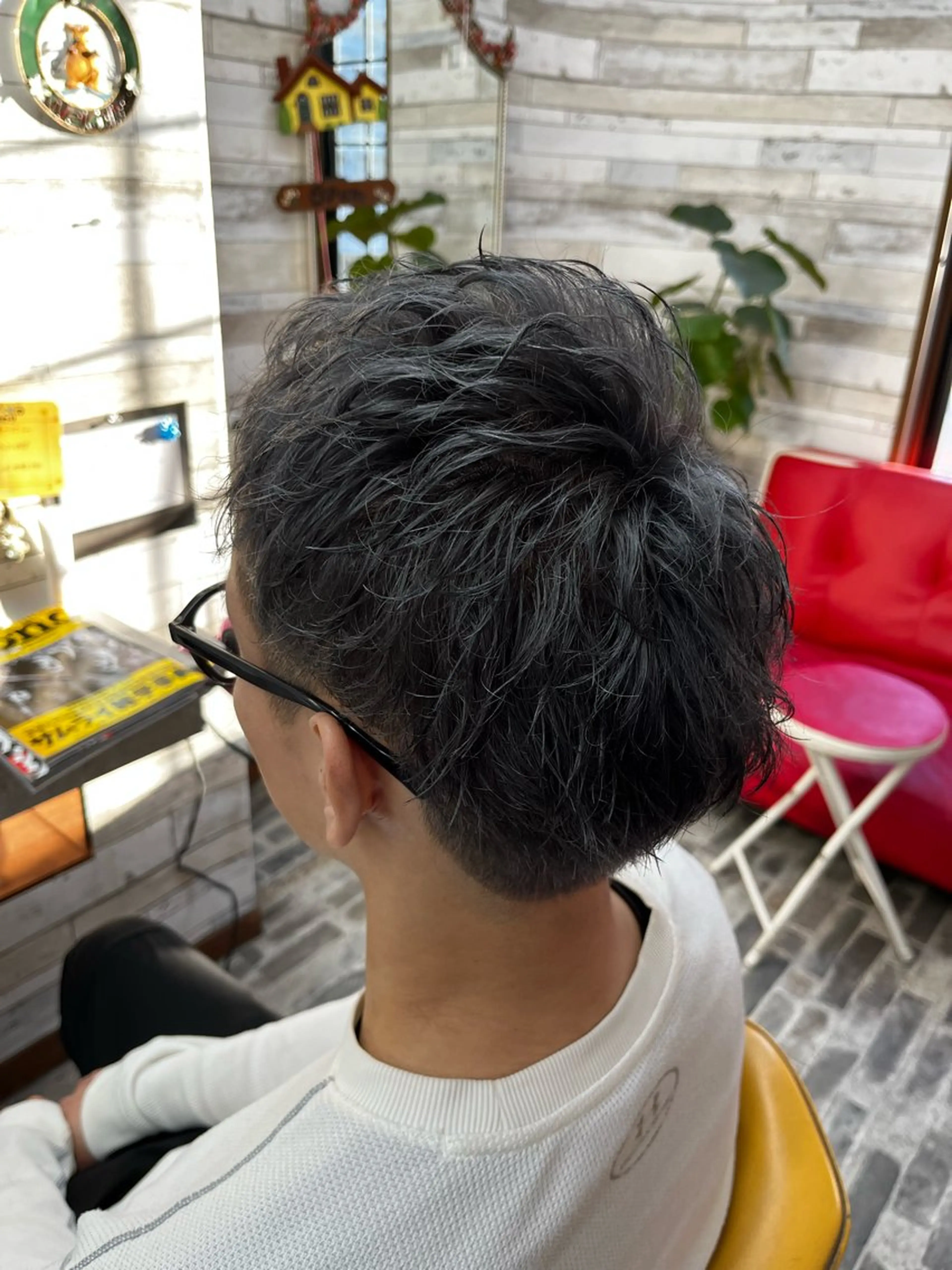 カラー メンズ アッシュ アッシュグレー 大坪 拓斗のヘアスタイル