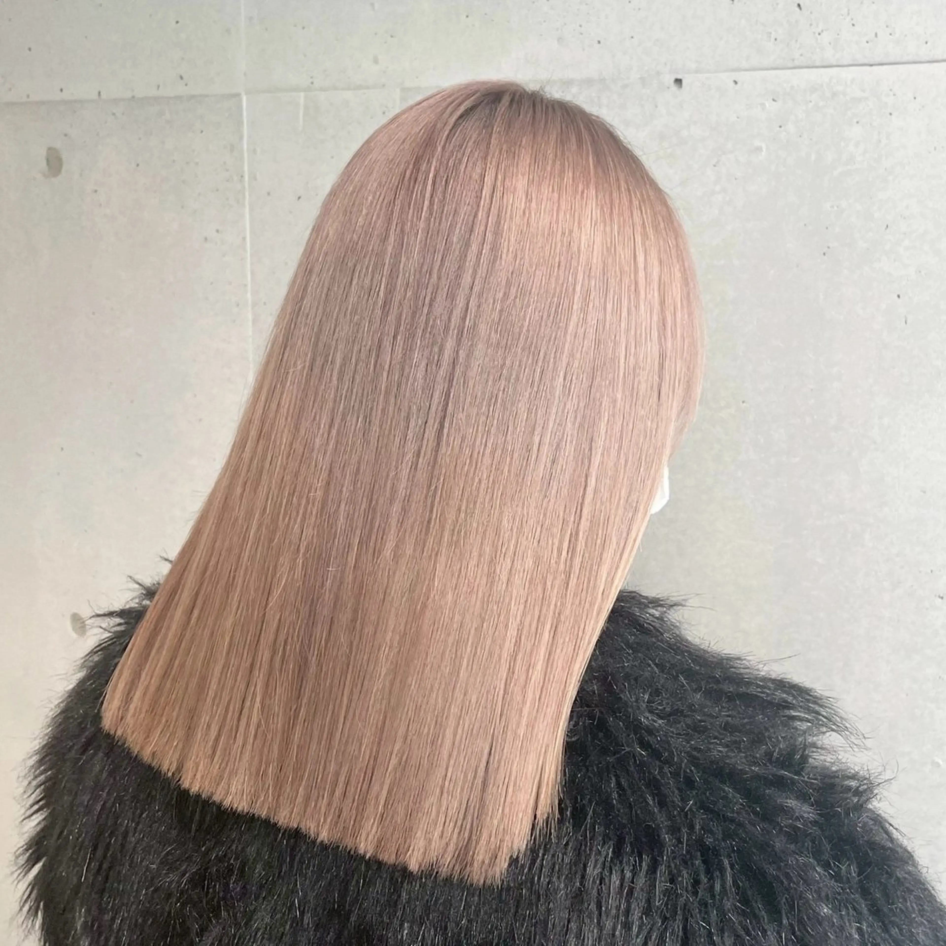 セミロング カラー ヘアカラー トリートメント 🍎究極の ミルクティー🍎リオのヘアスタイル