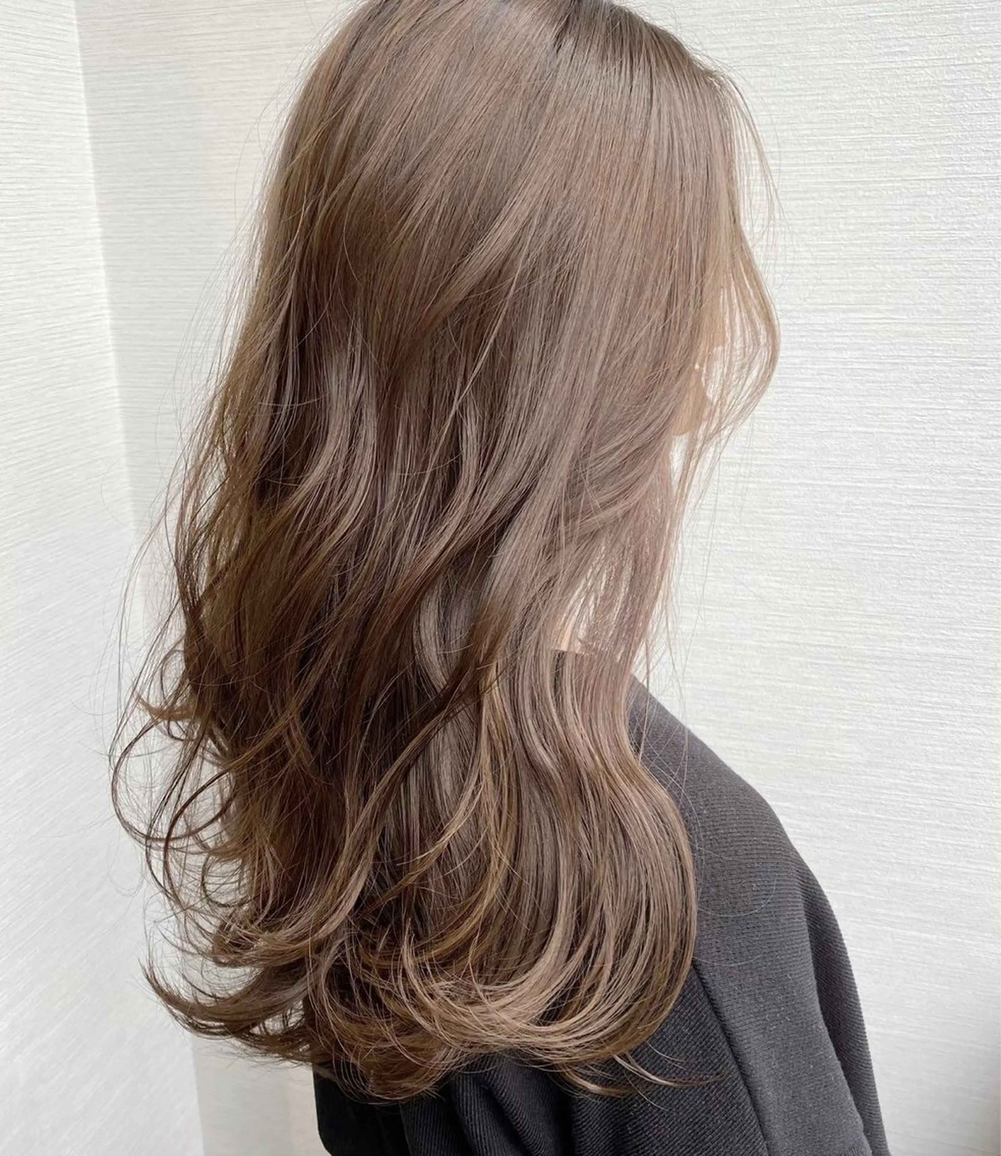 ロング カラー 小川 裕太のヘアスタイル