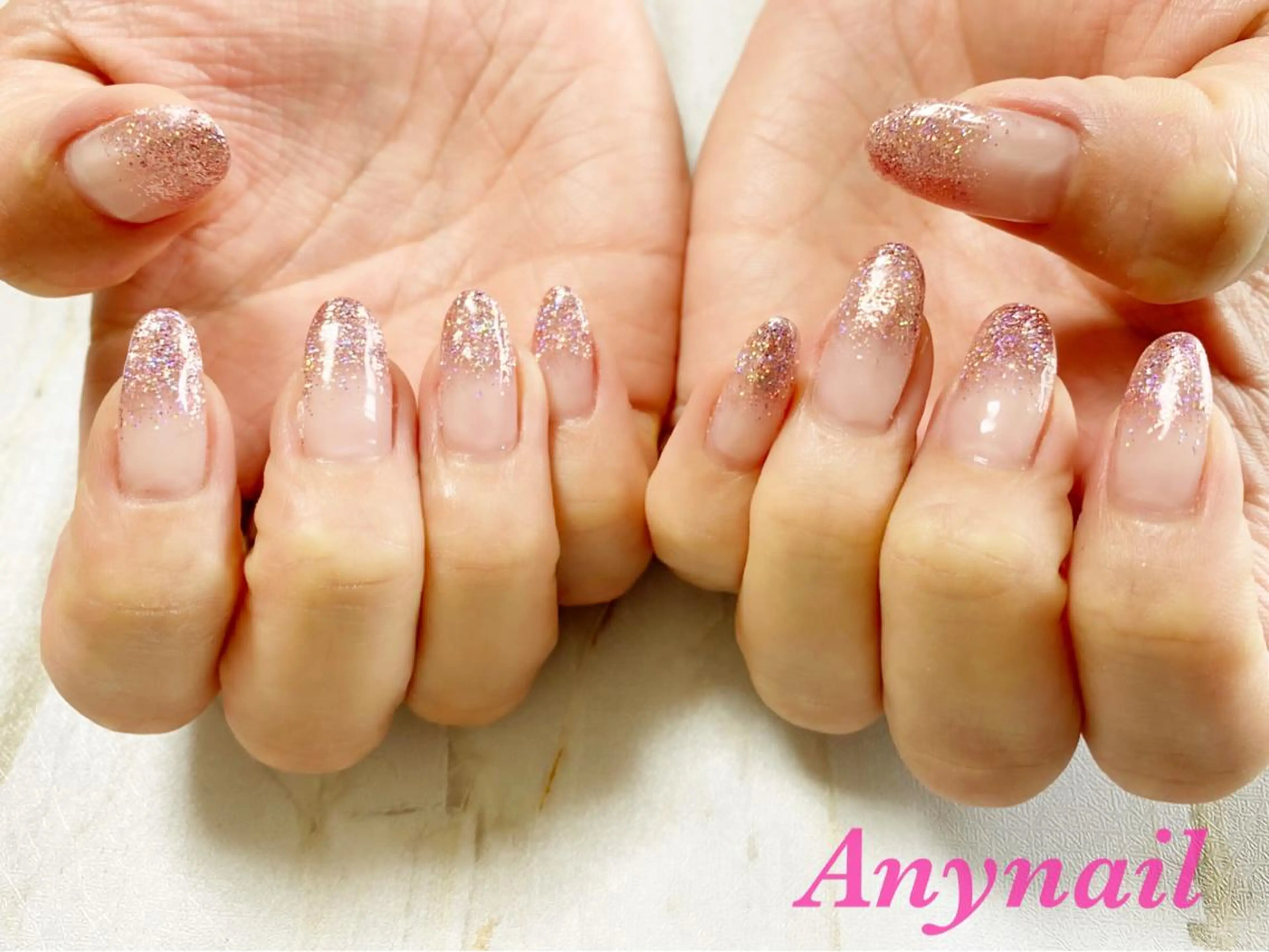 ネイル ブルー グラデーション ラメ(グリッター) ラメグラデーション ピンク ハンドネイル 岩澤 恵子のネイルデザイン