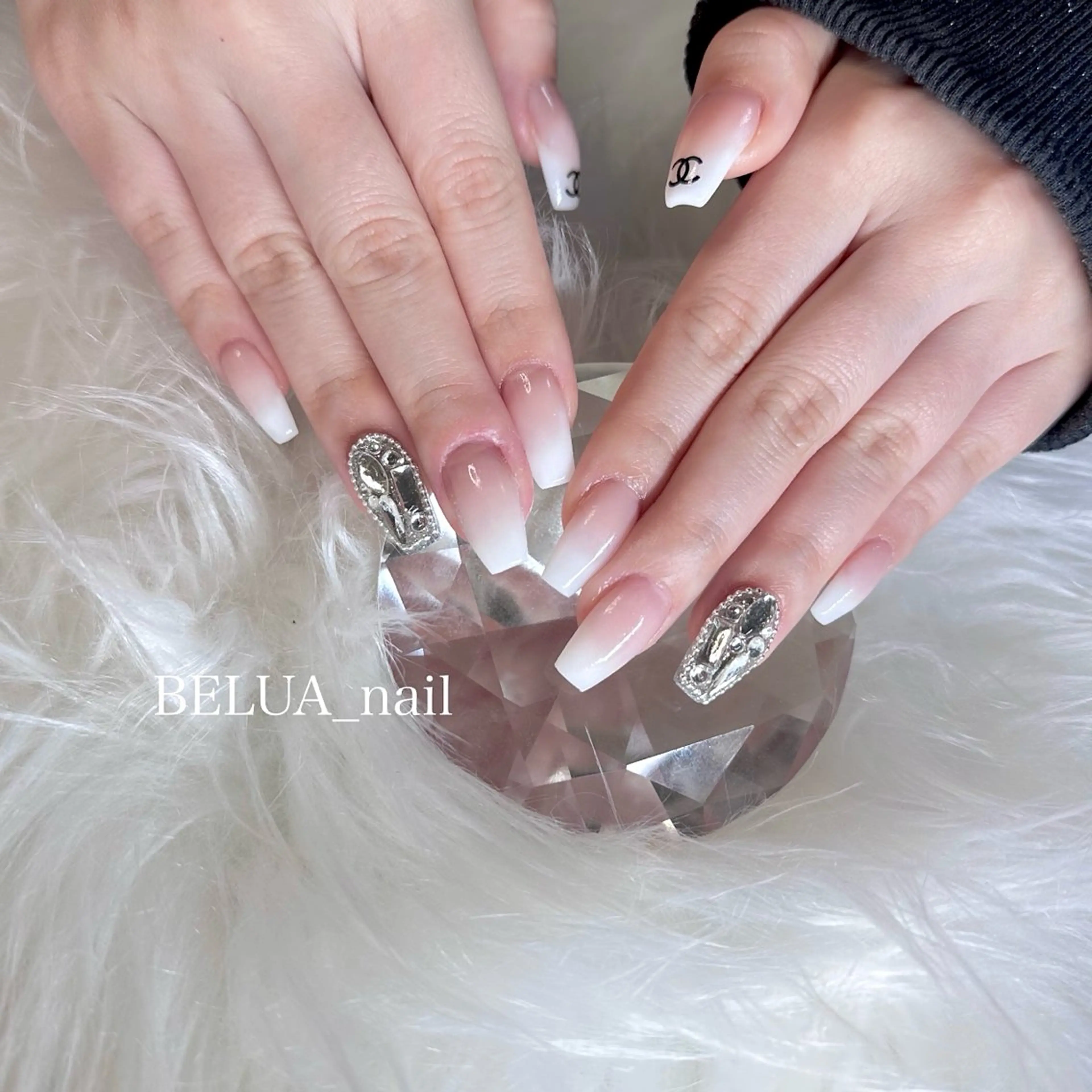 ネイル グラデーション スカルプネイル ハンドネイル BELUA 怜美佳のネイルデザイン