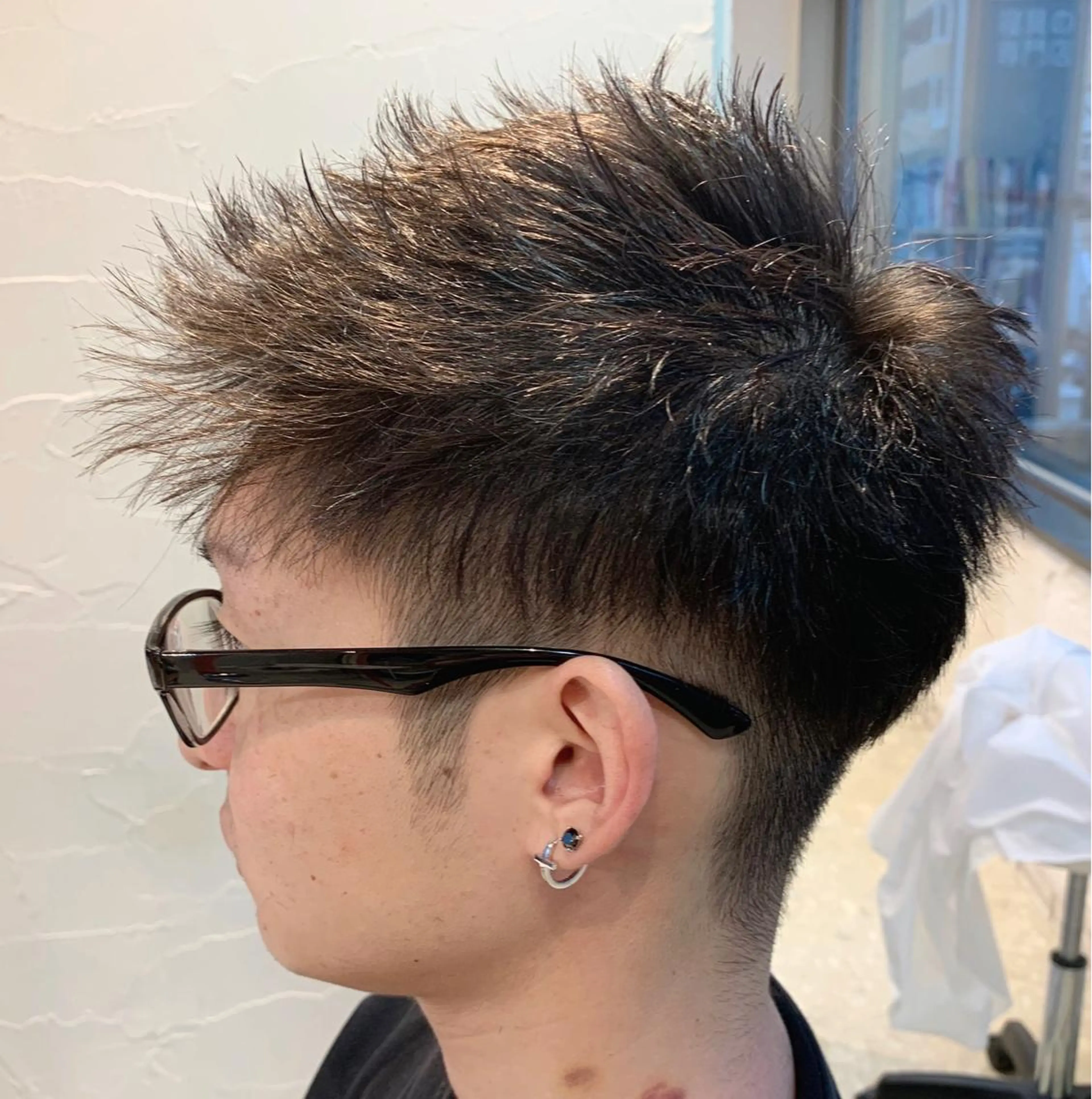 ショート ヘアカラー うしだ かおるのヘアスタイル