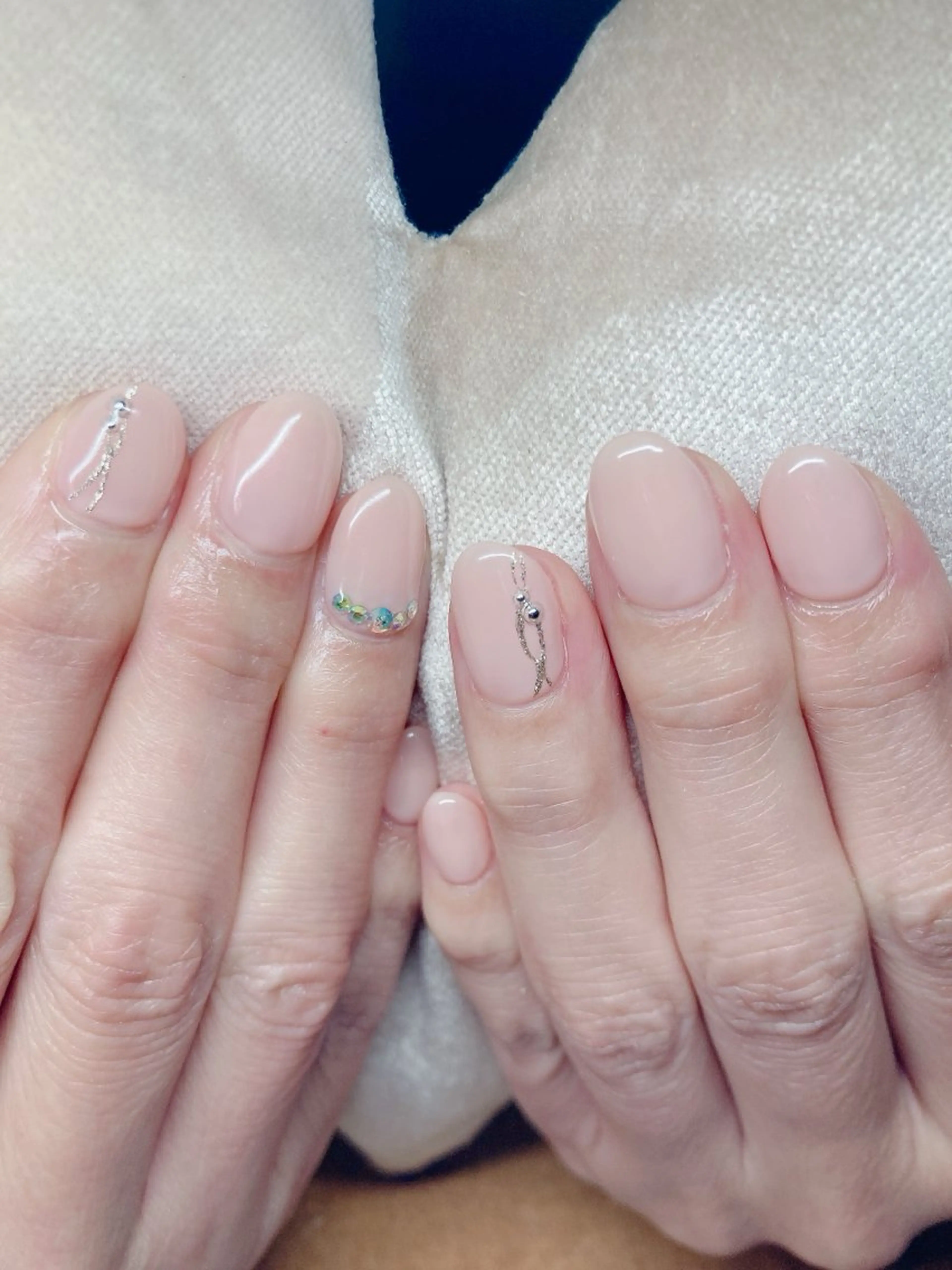 ネイル ECLAT エクラ所属・寺山 千鶴のネイルデザイン