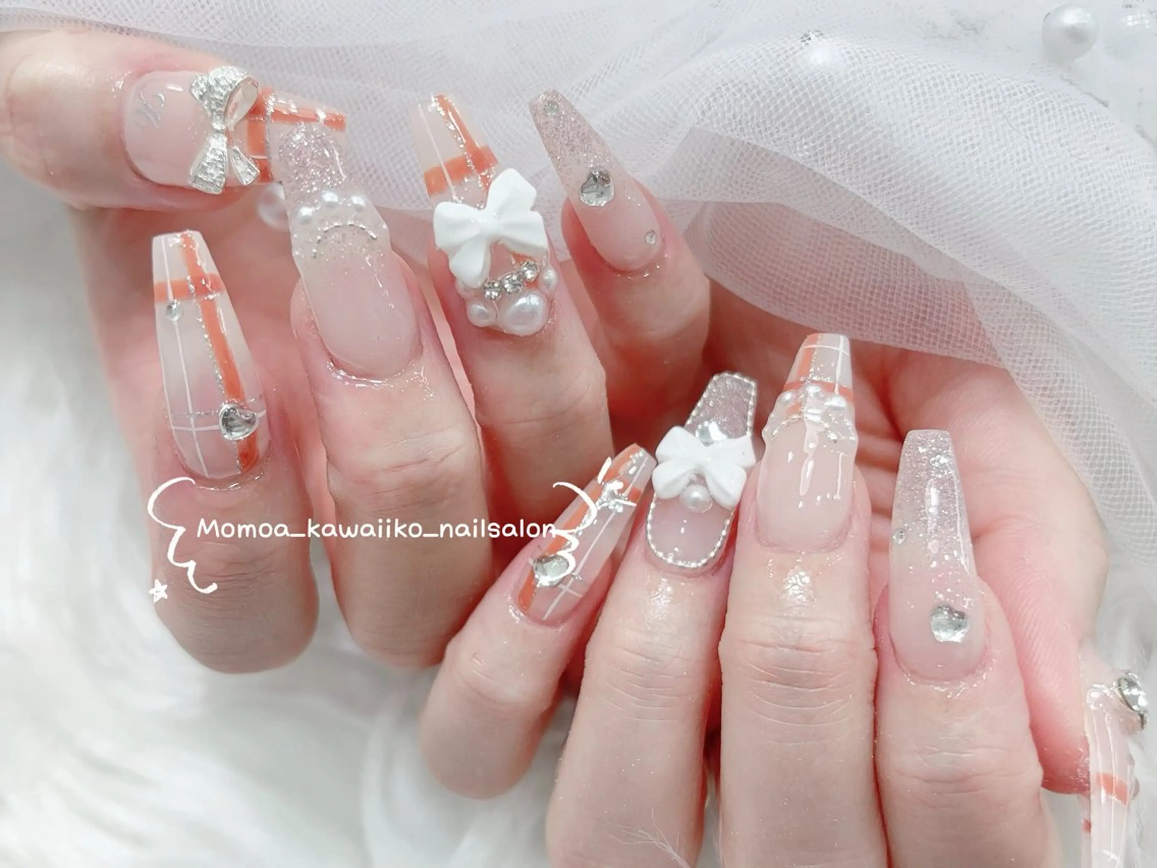 ネイル 成人式 ロングネイル マグネットネイル 大理石ネイル(マーブル) リボン ハンドネイル MoMoA Nail ネイル長さ出し専門店のネイルデザイン