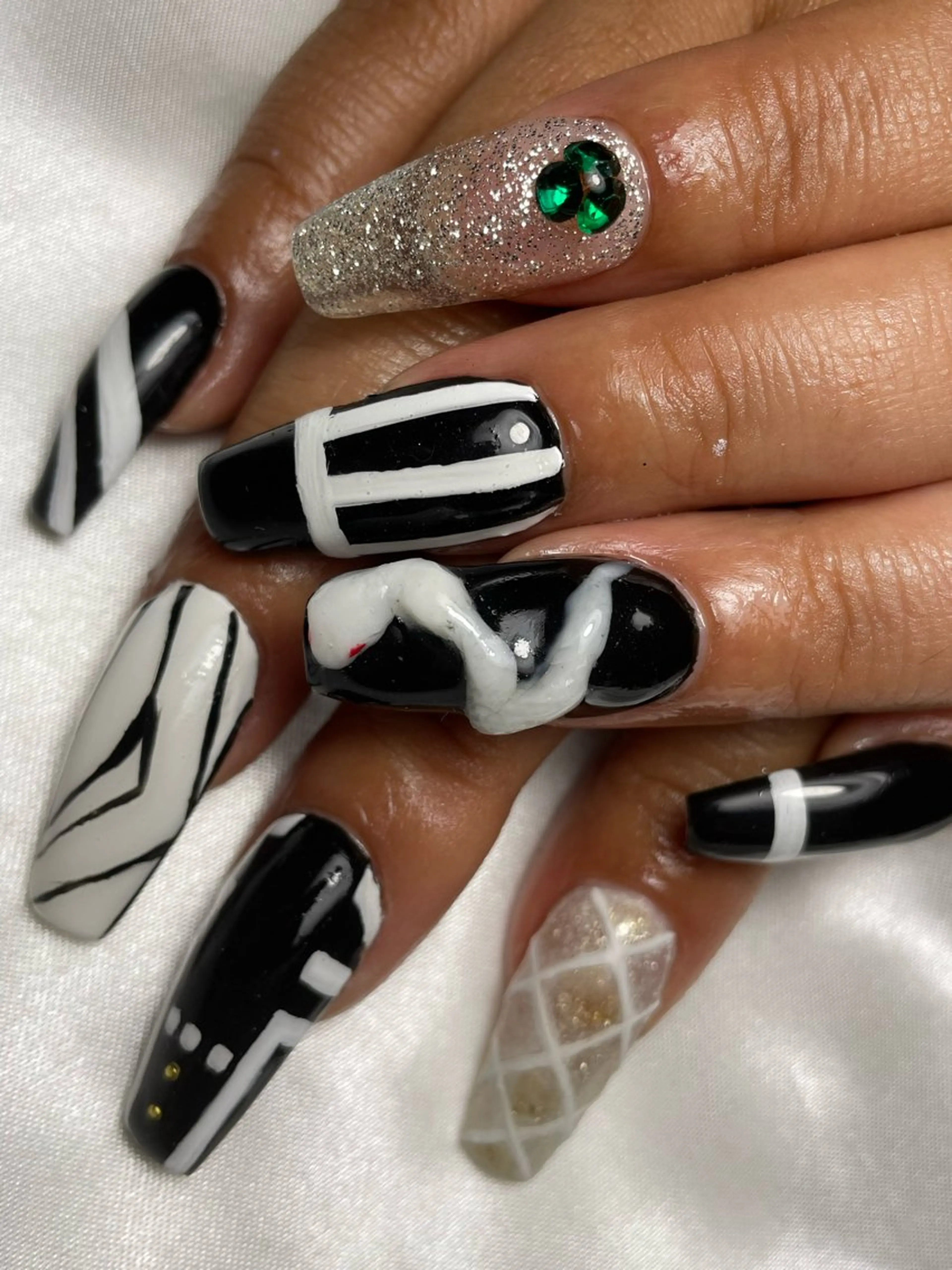 ネイル ハンドネイル Bavardage Nailのネイルデザイン