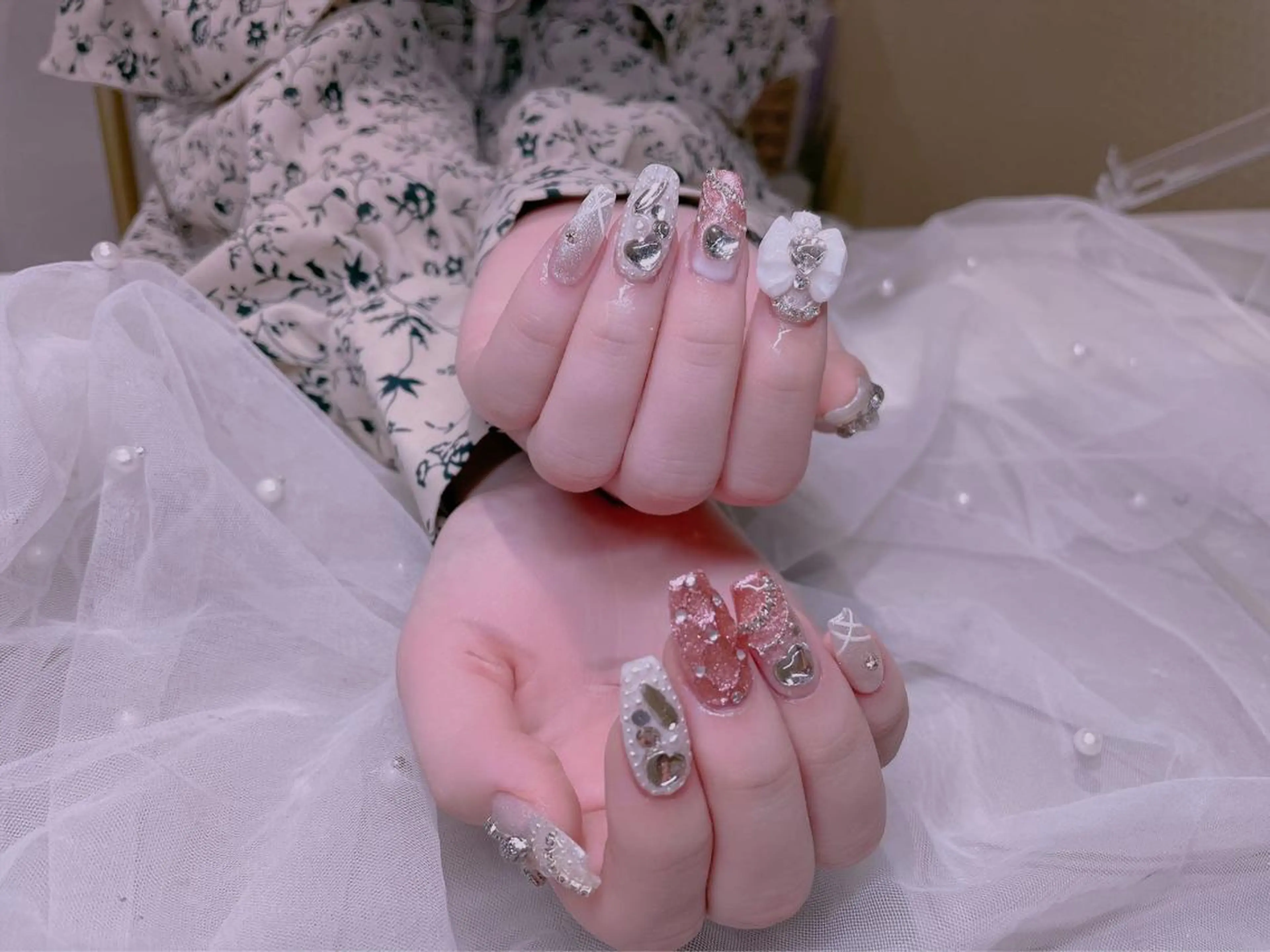 ネイル リボン 長さだし専門店 M2　rikaのネイルデザイン