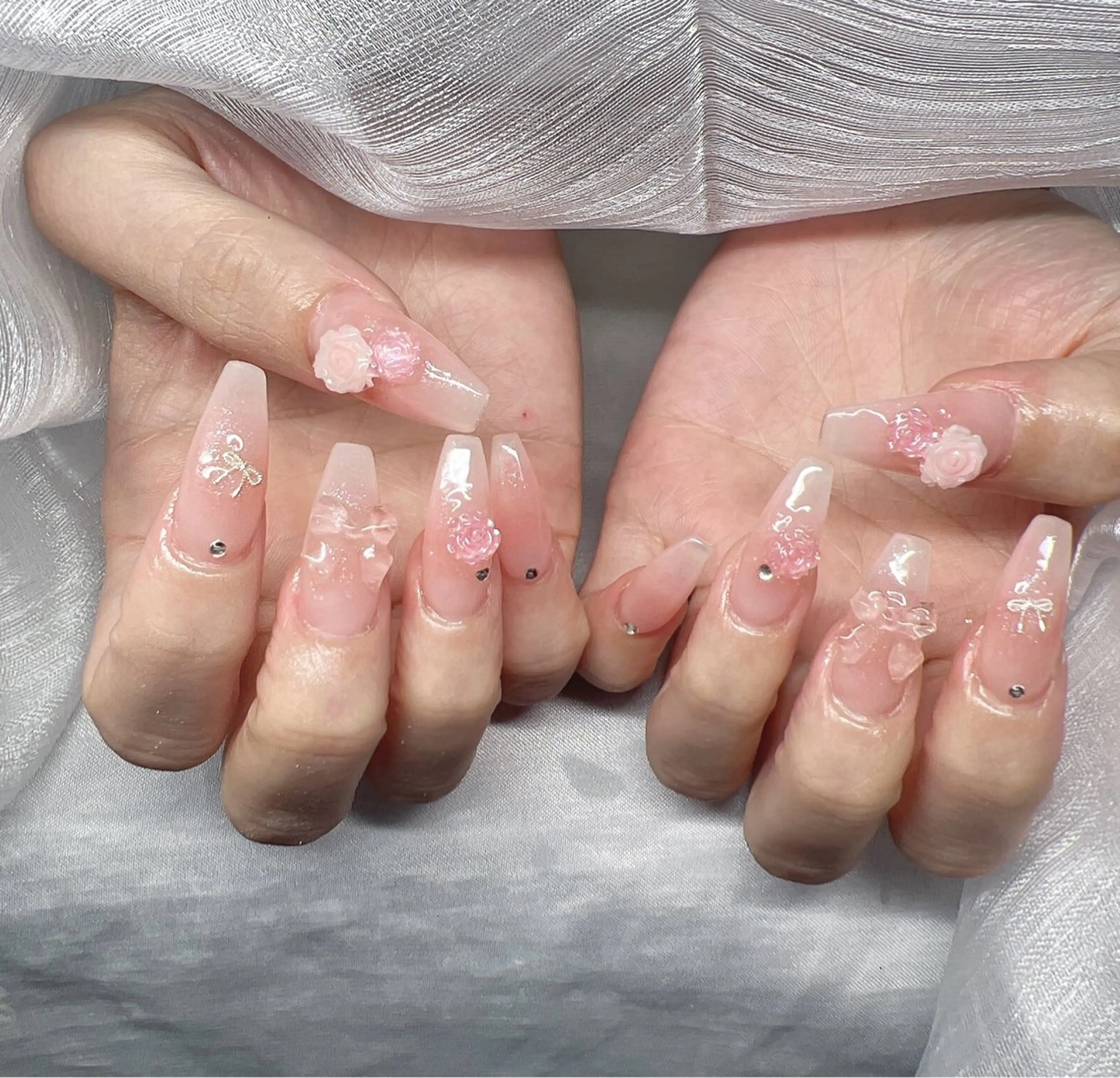 ネイル 長さ出し グラデーション 卒業式 キラキラネイル マグネットネイル ハンドネイル Lee Nailsのネイルデザイン