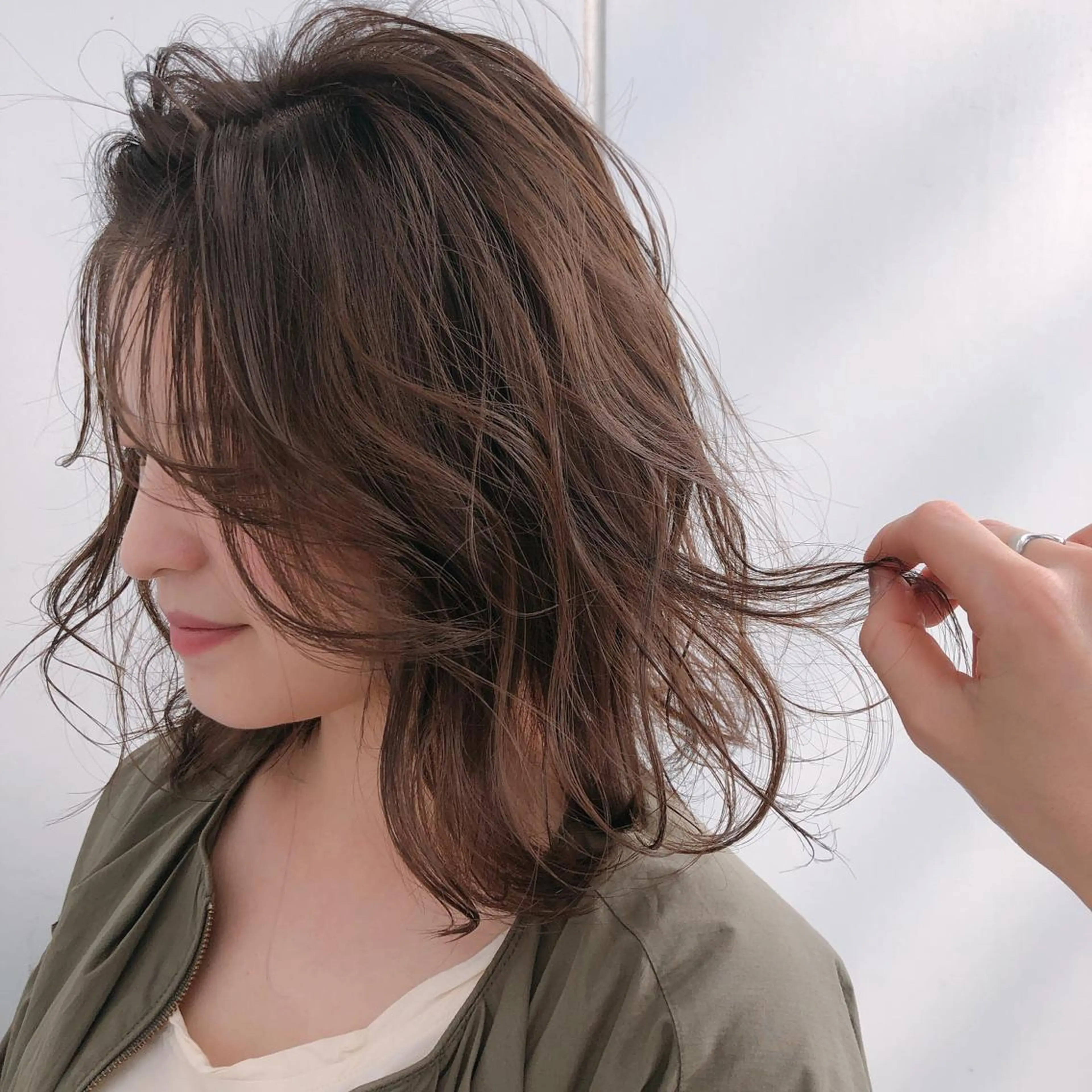 ミディアム カット ヘアカラー トリートメント ヘッドスパ 小田 莉加子のヘアスタイル