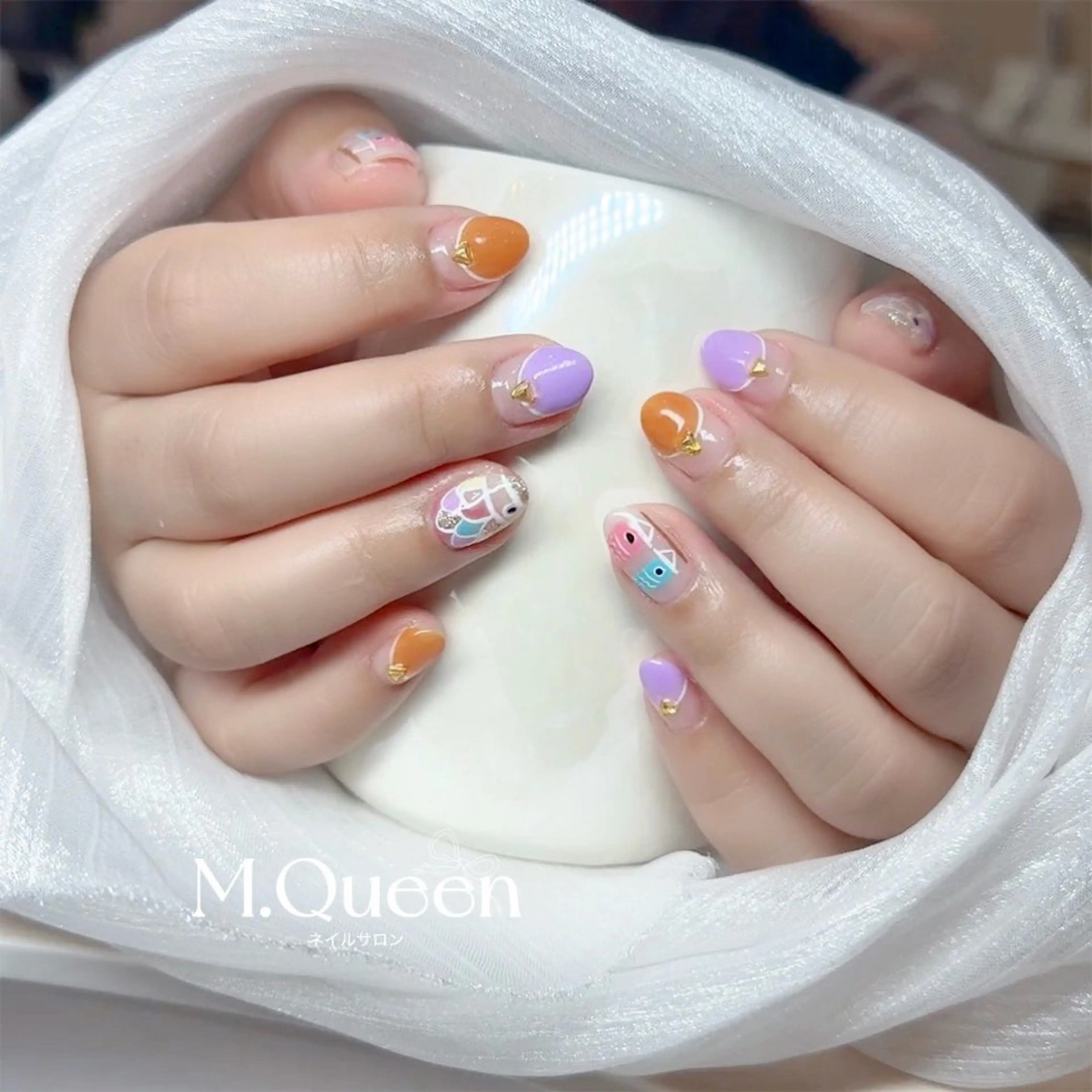 ネイル MQueen ネイルサロンのネイルデザイン