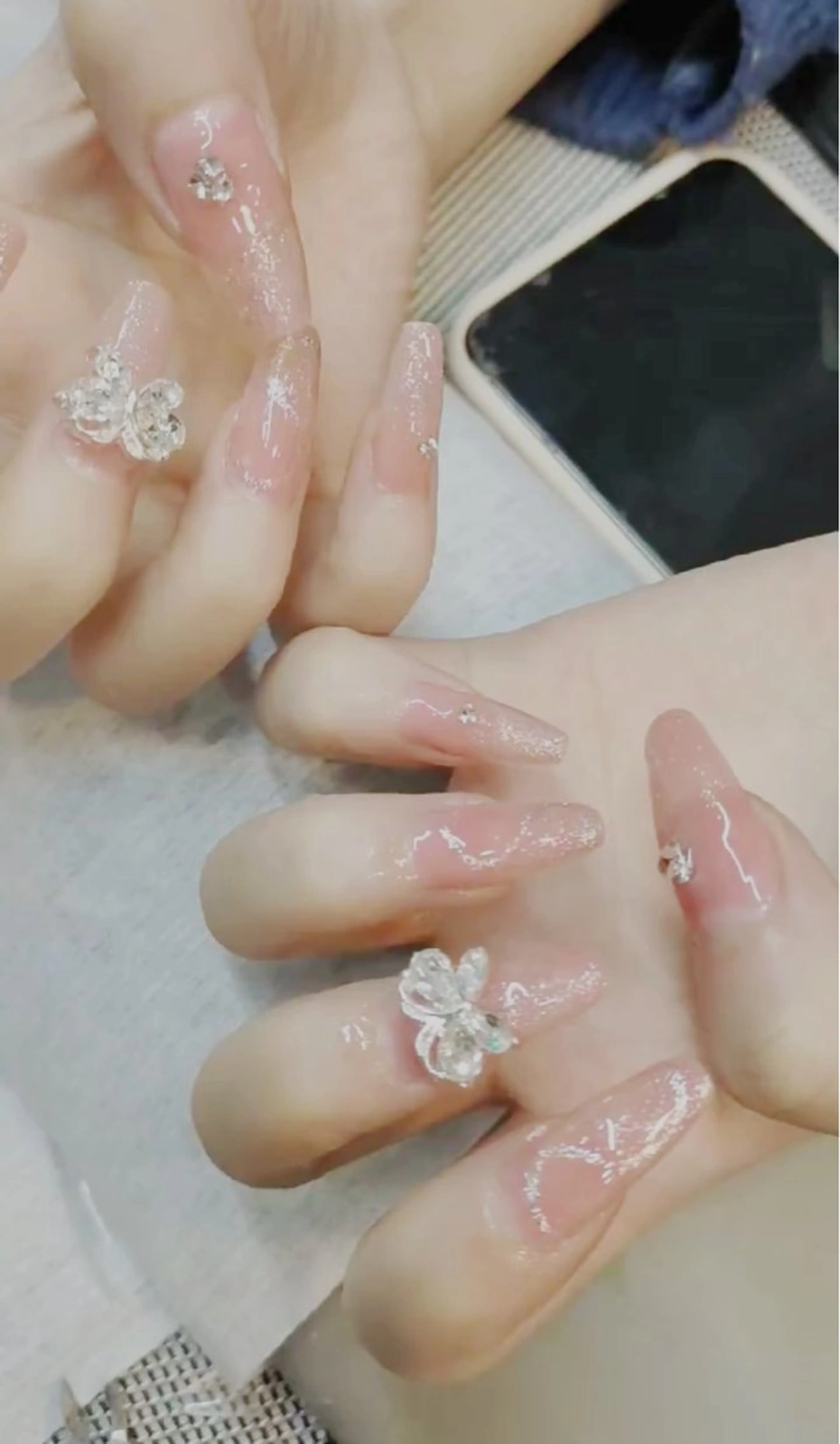 ネイル ハンドネイル MoonNail ユリ🌸のネイルデザイン