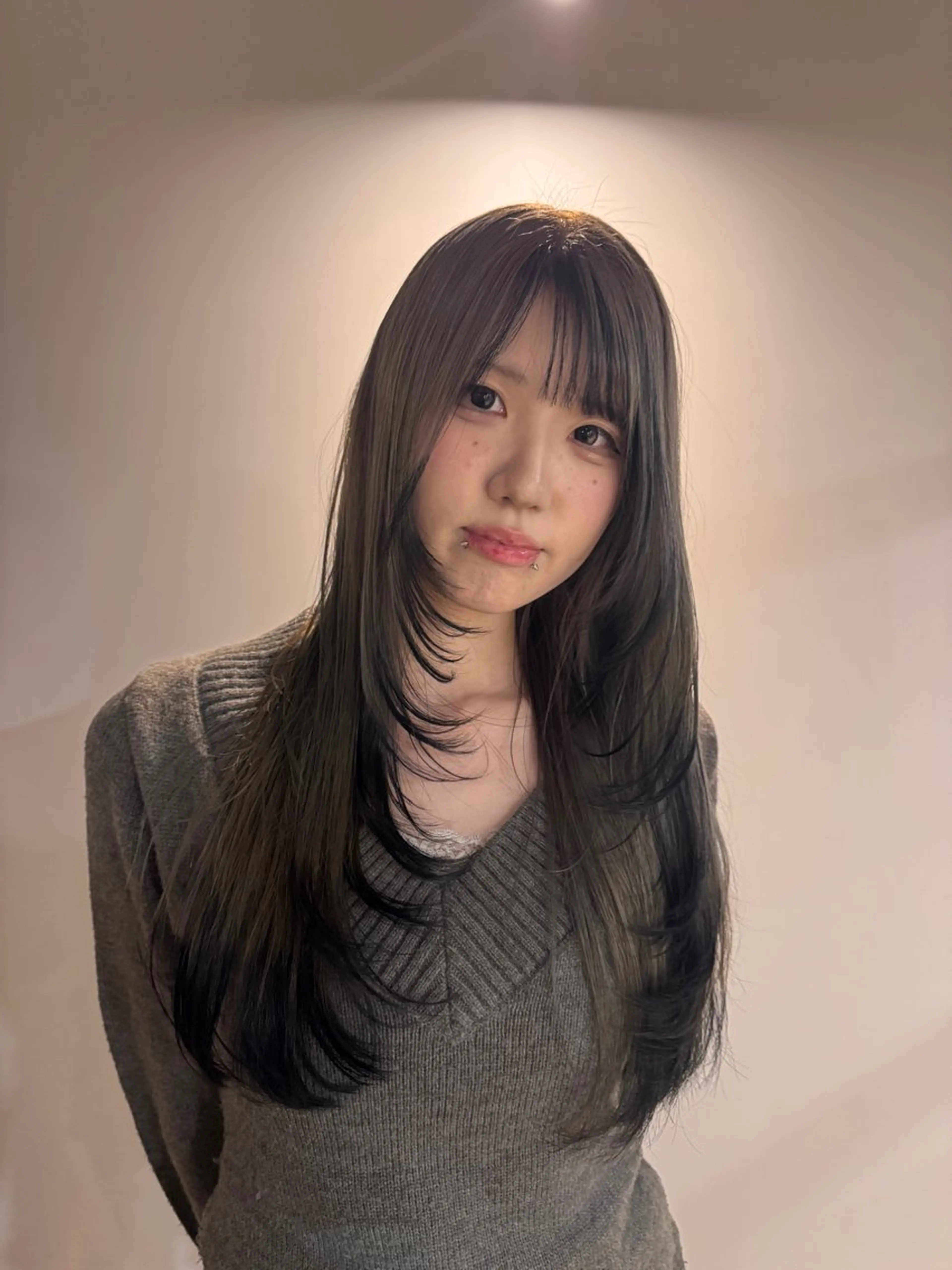 ロング カラー デザインカラー グレージュ カット ヘアカラー saki/メンズパー マ・デザインカラーのヘアスタイル