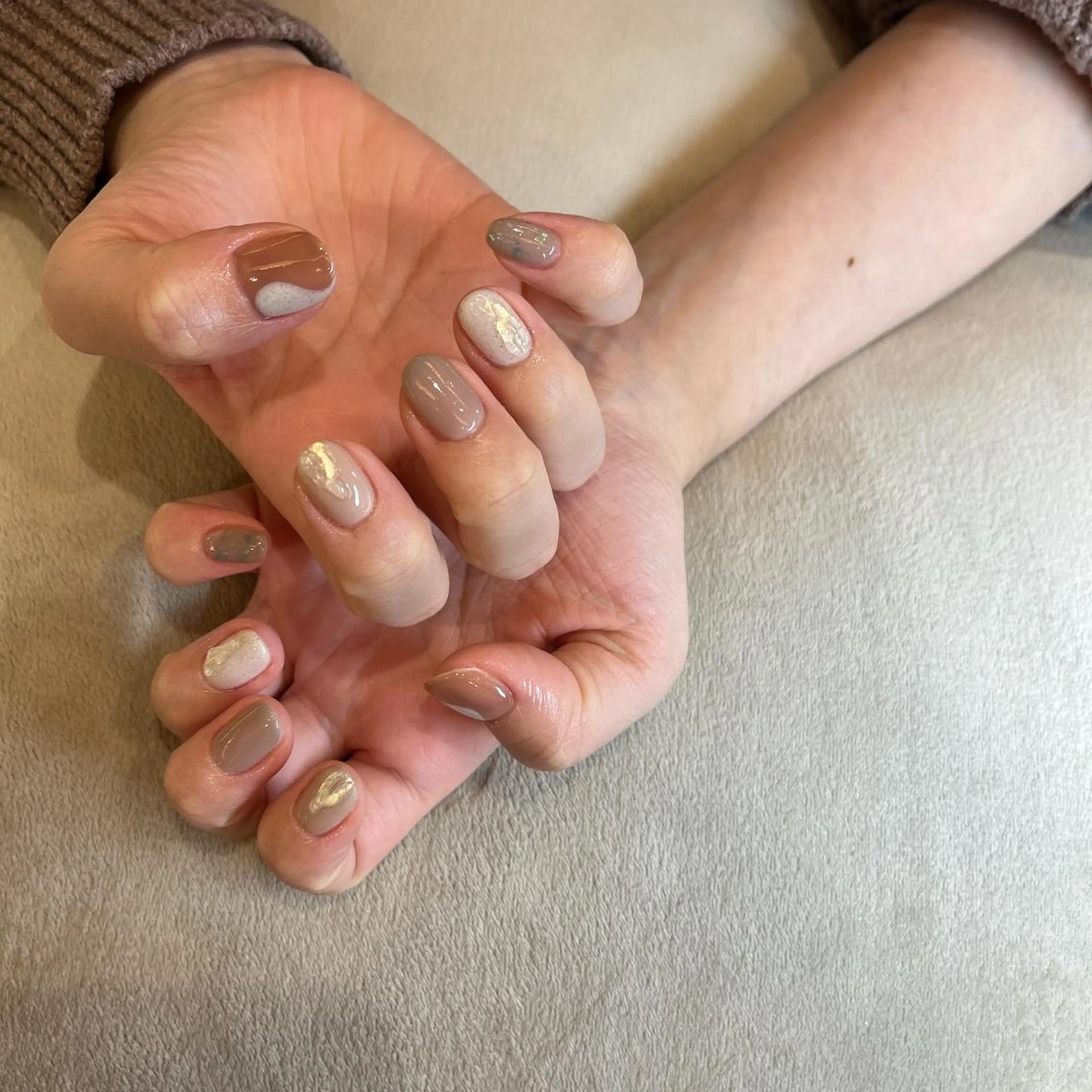 ネイル ブラウン フリーランス¨̮⃝ ネイリストOKADAのネイルデザイン