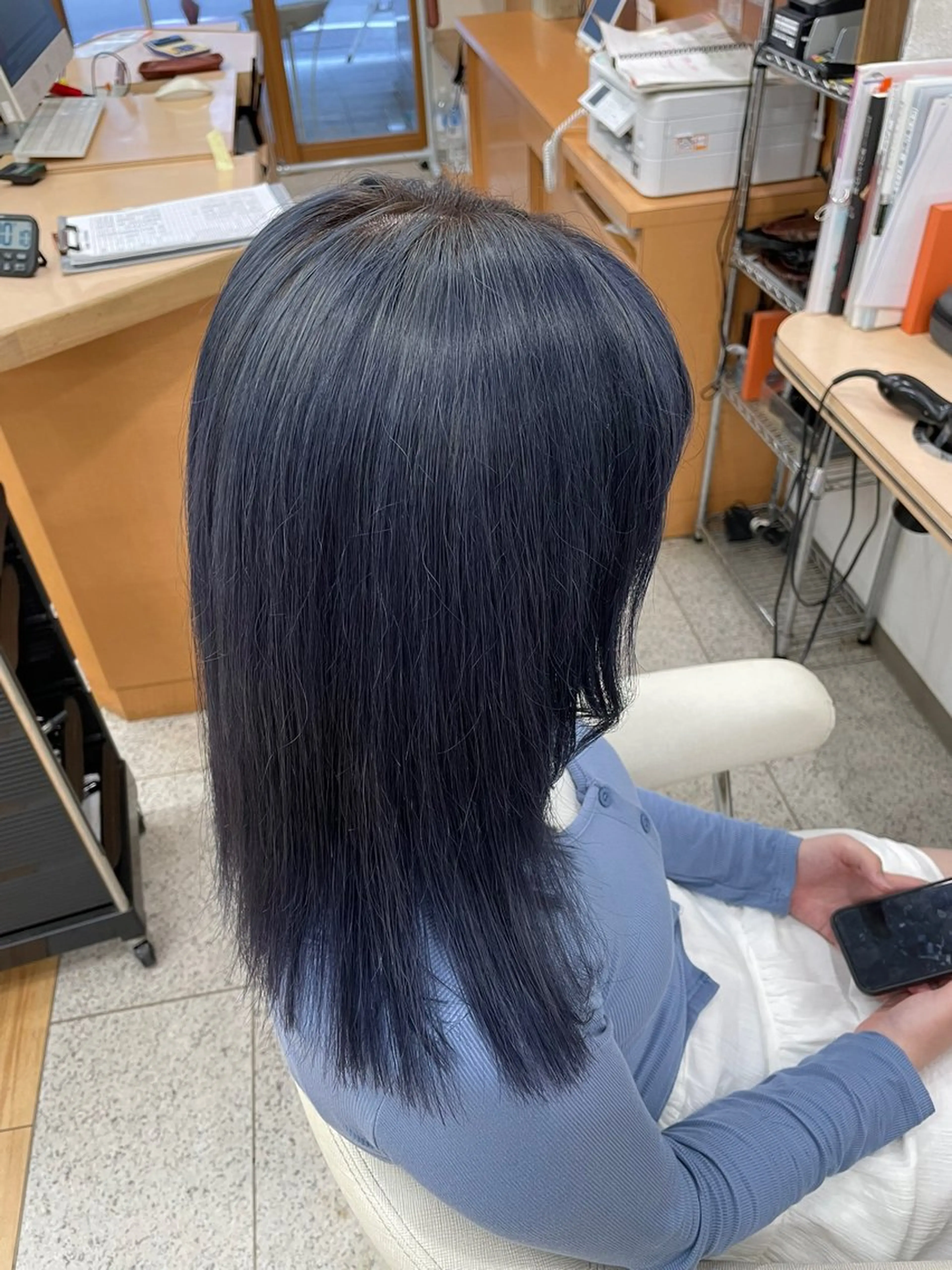 カラー ブルーカラー ネイビーカラー 柏田 かりんのヘアスタイル