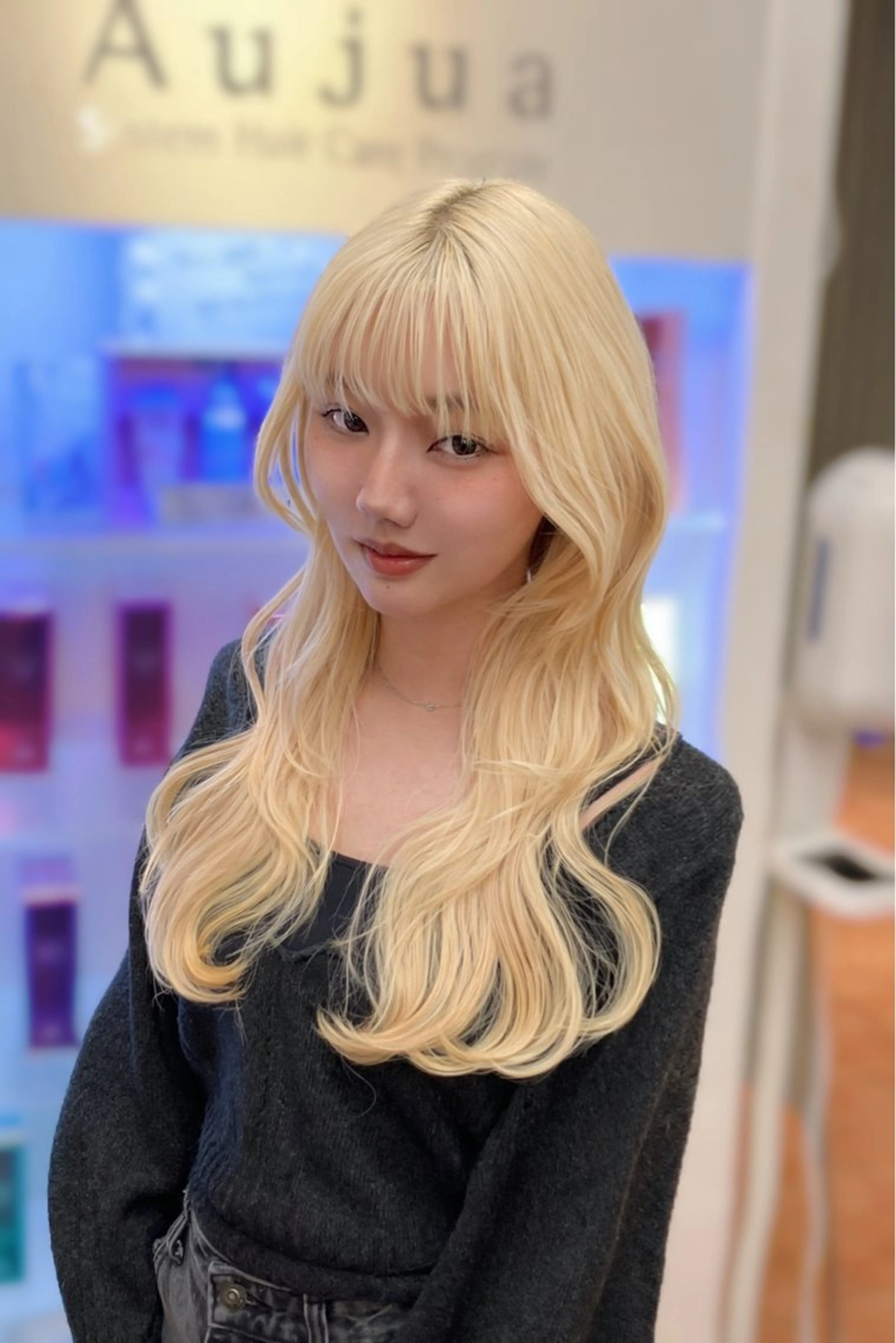 ［🎓👩‍🎓卒業生限定‼️］2ブリーチカラー［ケアブリーチ］トリプルカラー お祝い‼️トリートメントの写真