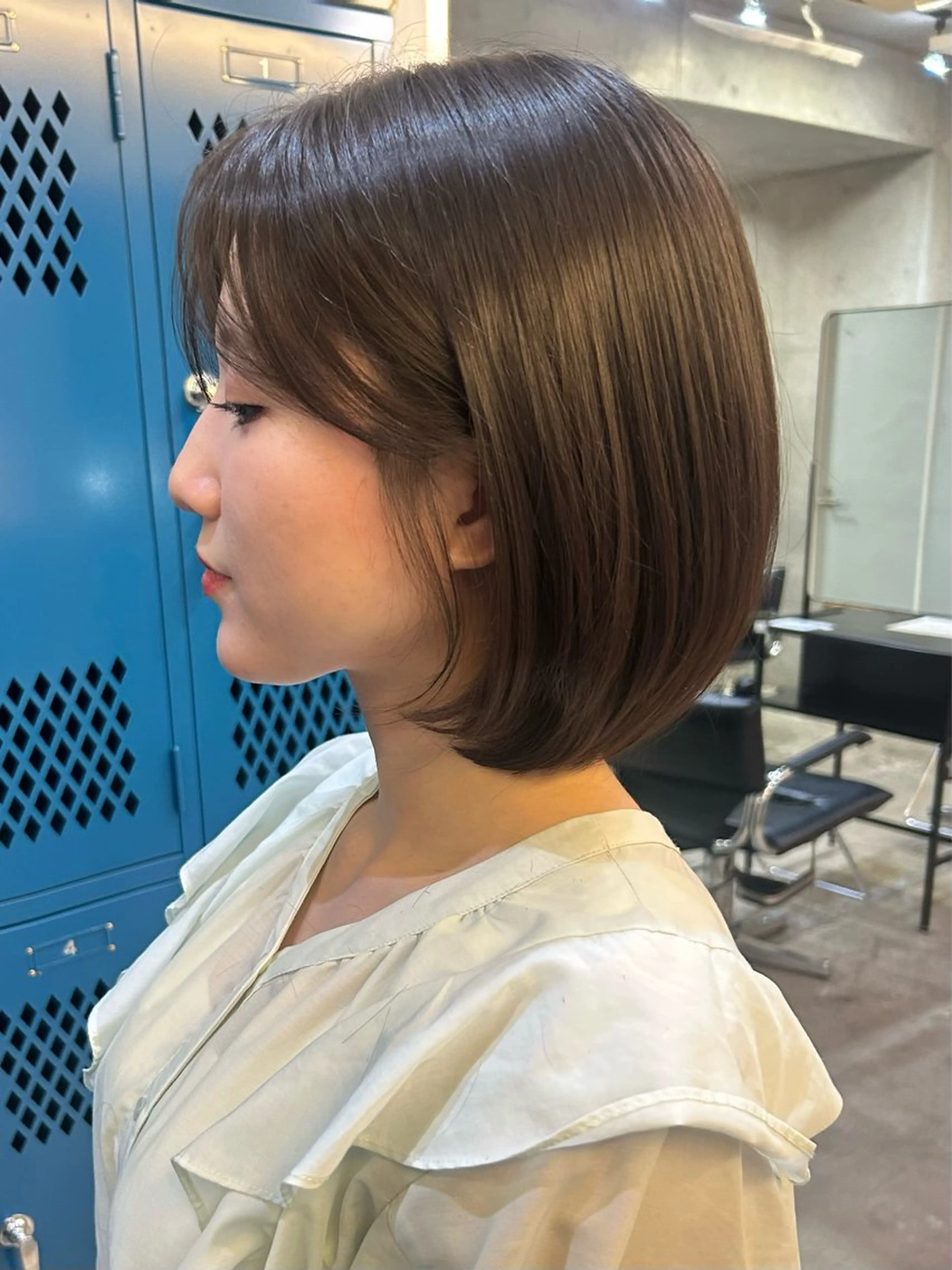 ショート カラー レイヤーカット カット ヘアカラー 韓国ボブ/レイヤー ボブ/ EMIRIのヘアスタイル