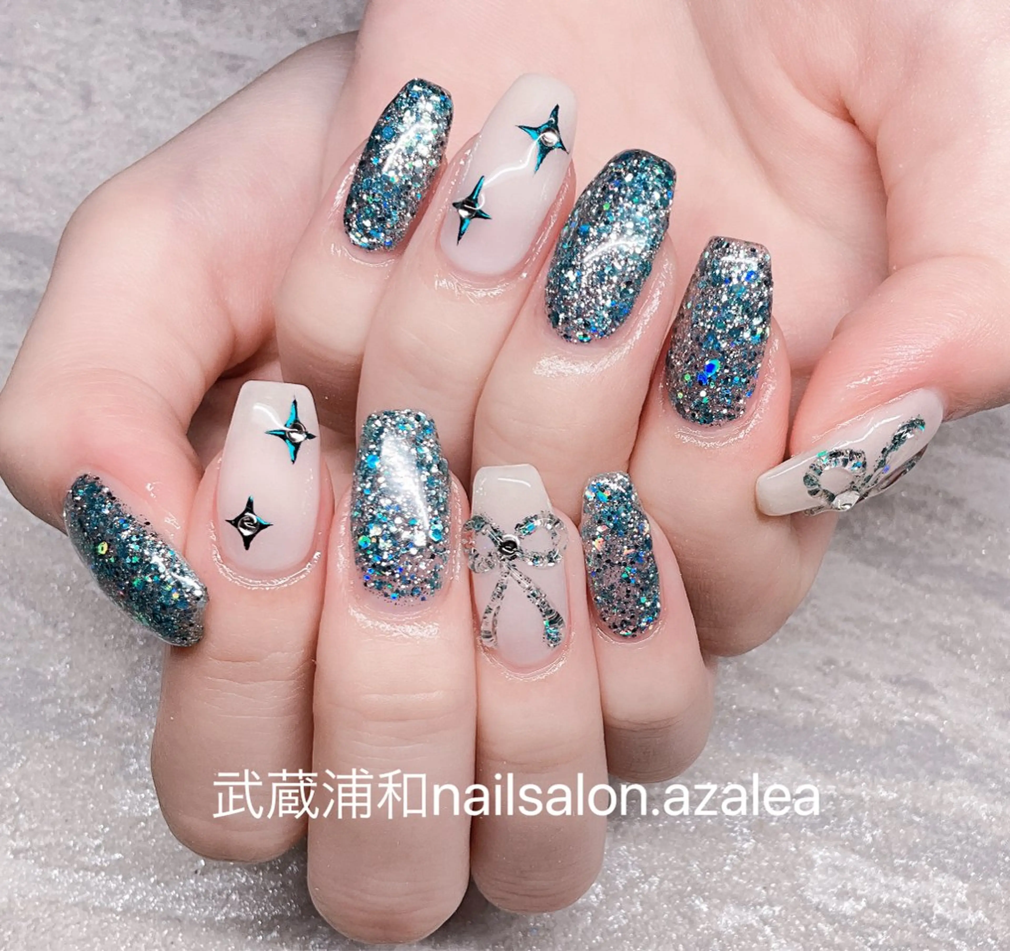 ネイル ハンドネイル R inのネイルデザイン