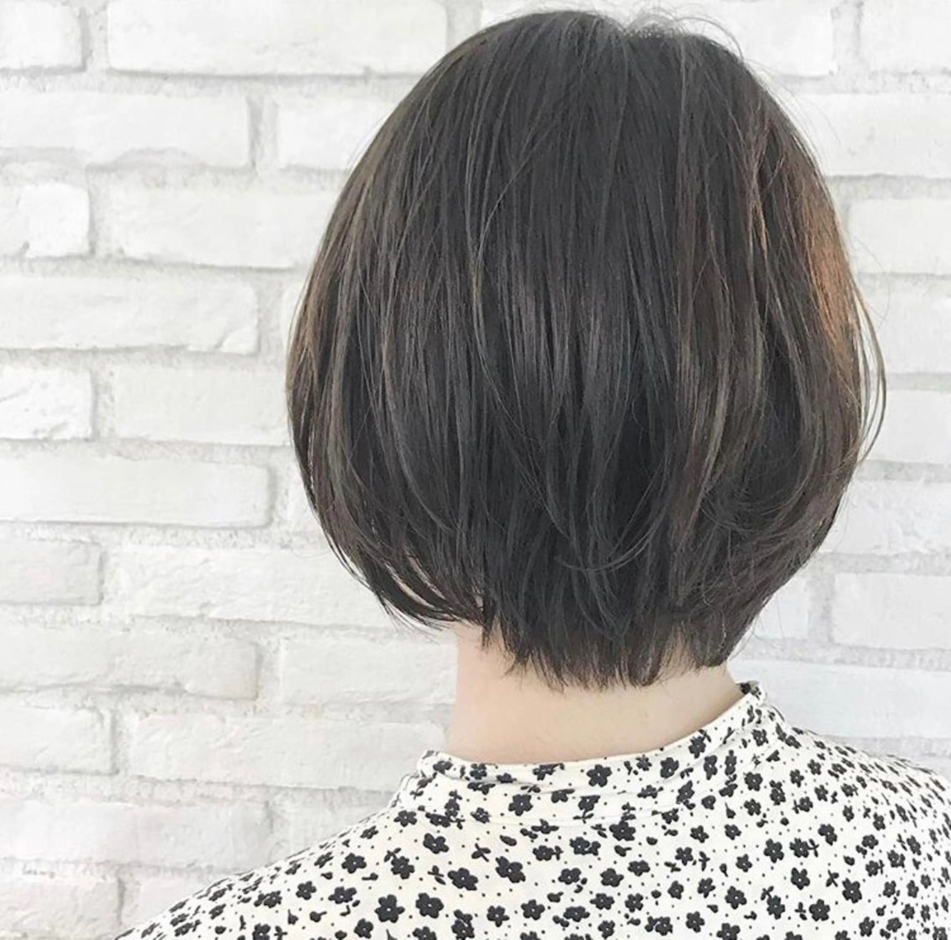 ショート 顔周りカット 伊 杏のヘアスタイル