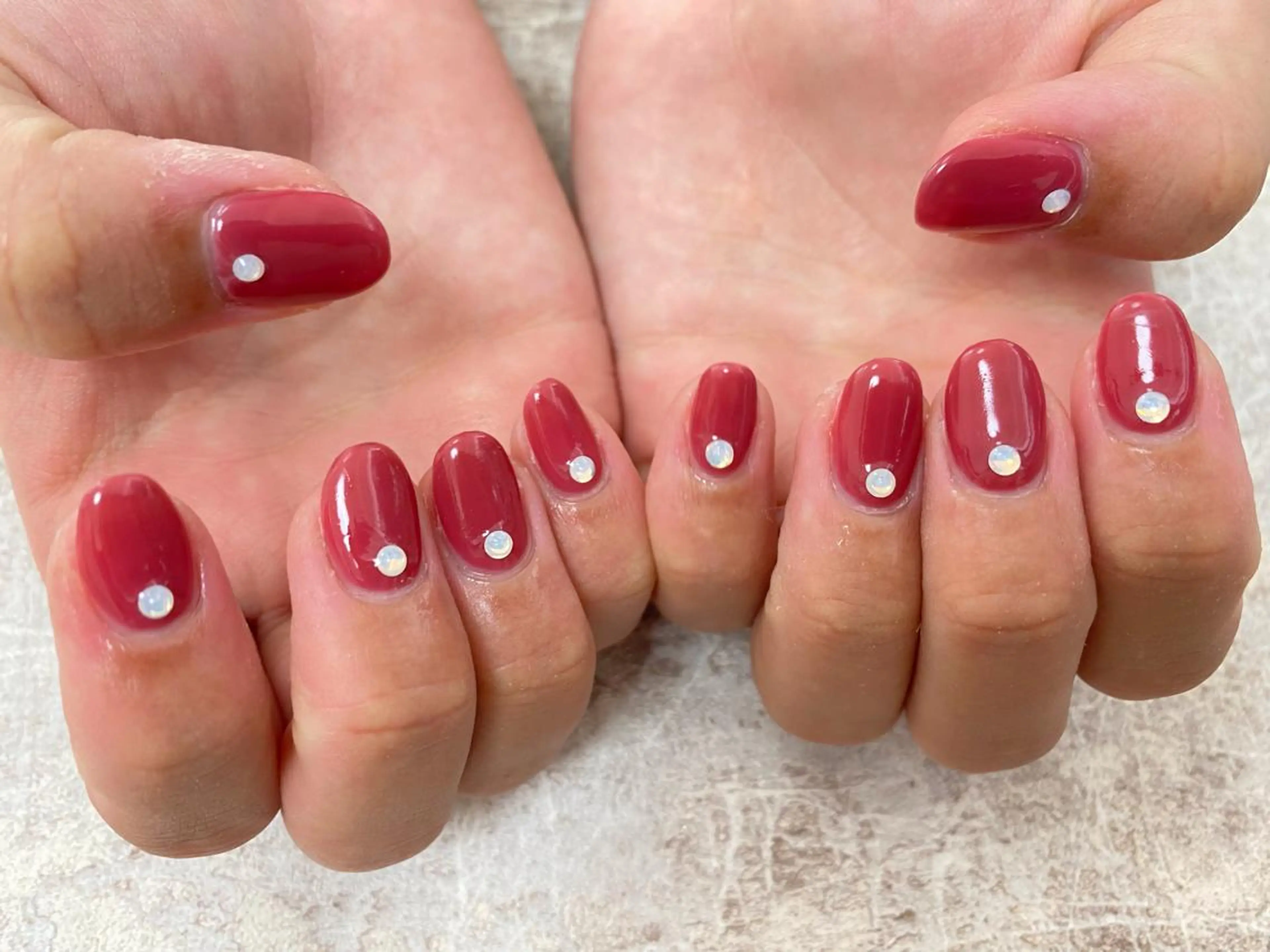 ネイル ワンカラーネイル ハンドネイル mogunail &blowのネイルデザイン