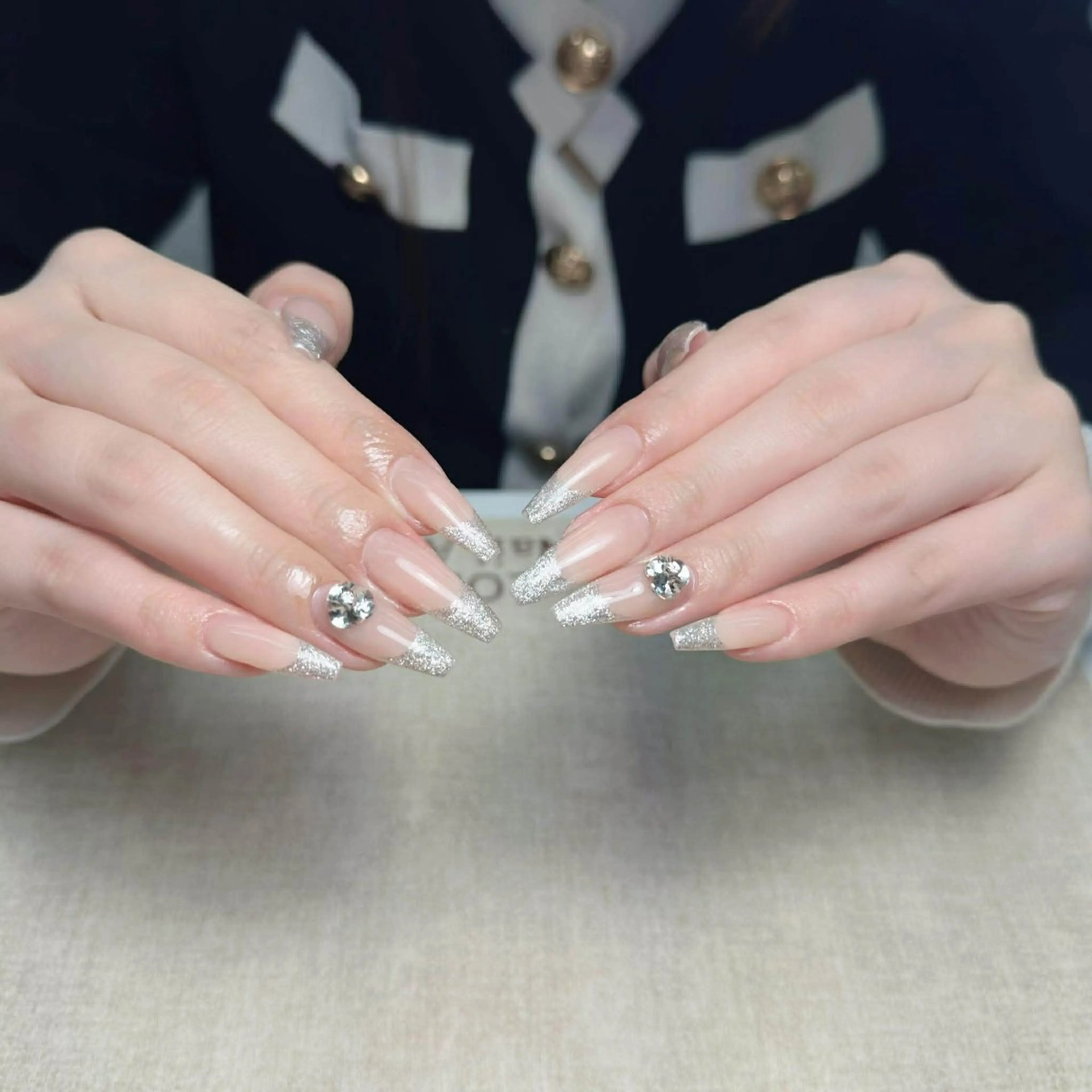 ネイル フレンチネイル キラキラネイル ハンドネイル いちご ちゃんのネイルデザイン