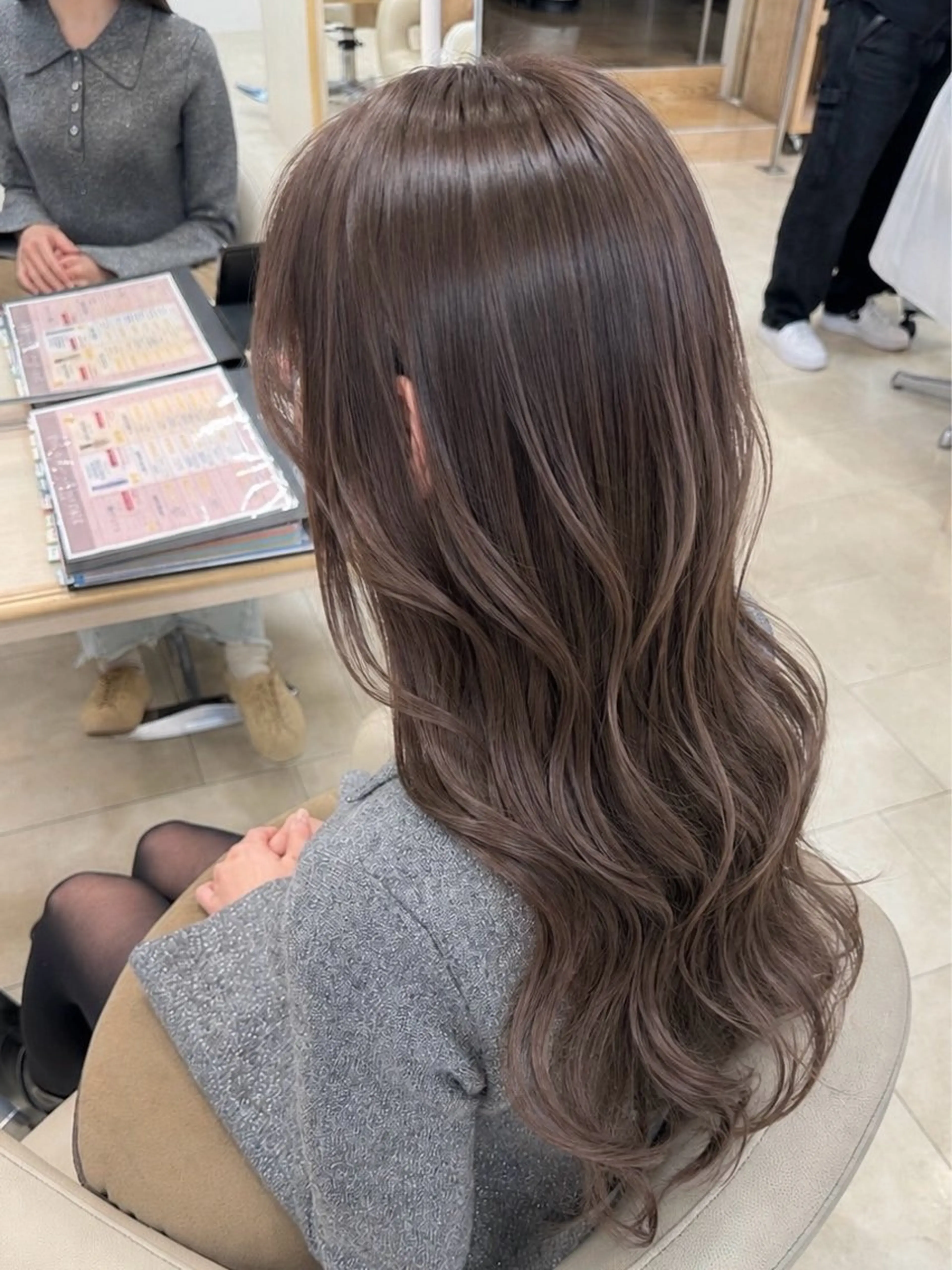 セミロング カラー ✨盛れ×似合わせ💞 matsuri🌱のヘアスタイル