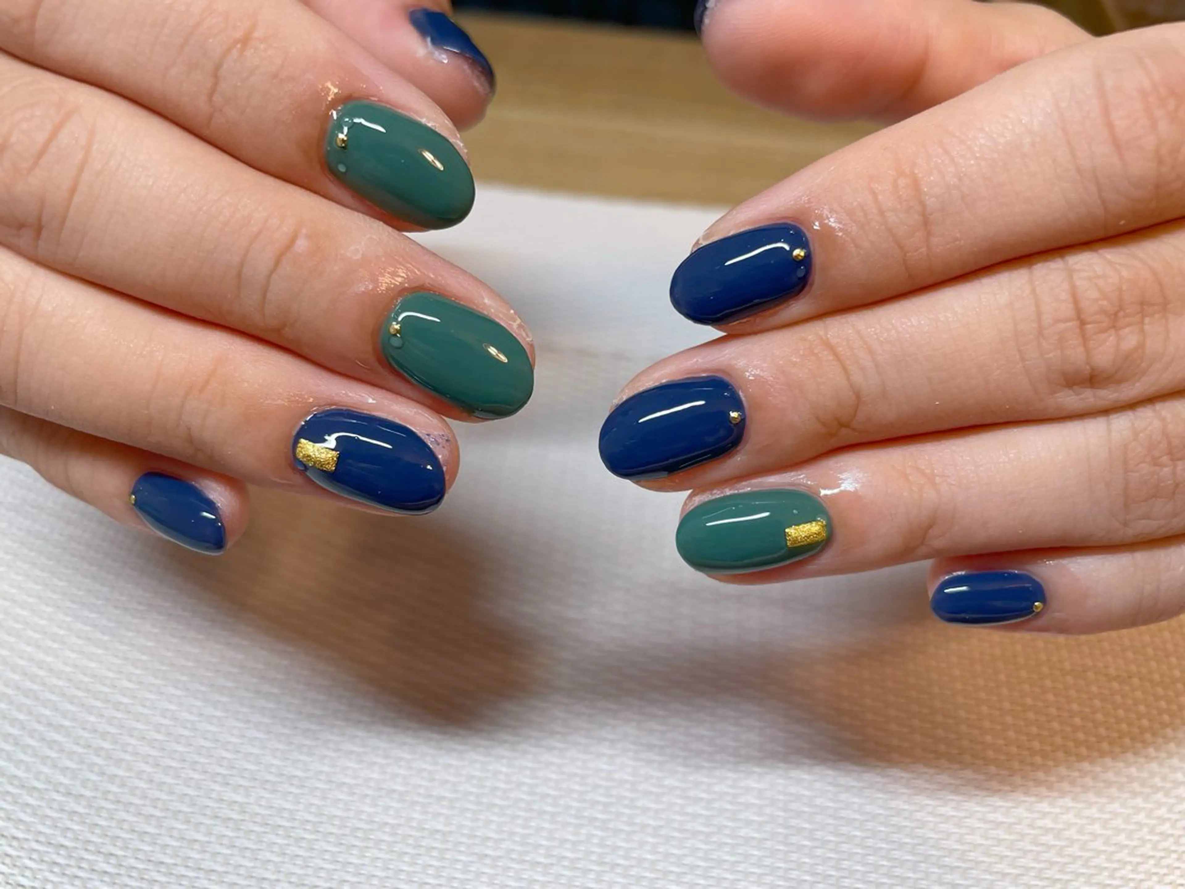 ネイル ストーンネイル ハンドネイル エン Nail salonのネイルデザイン