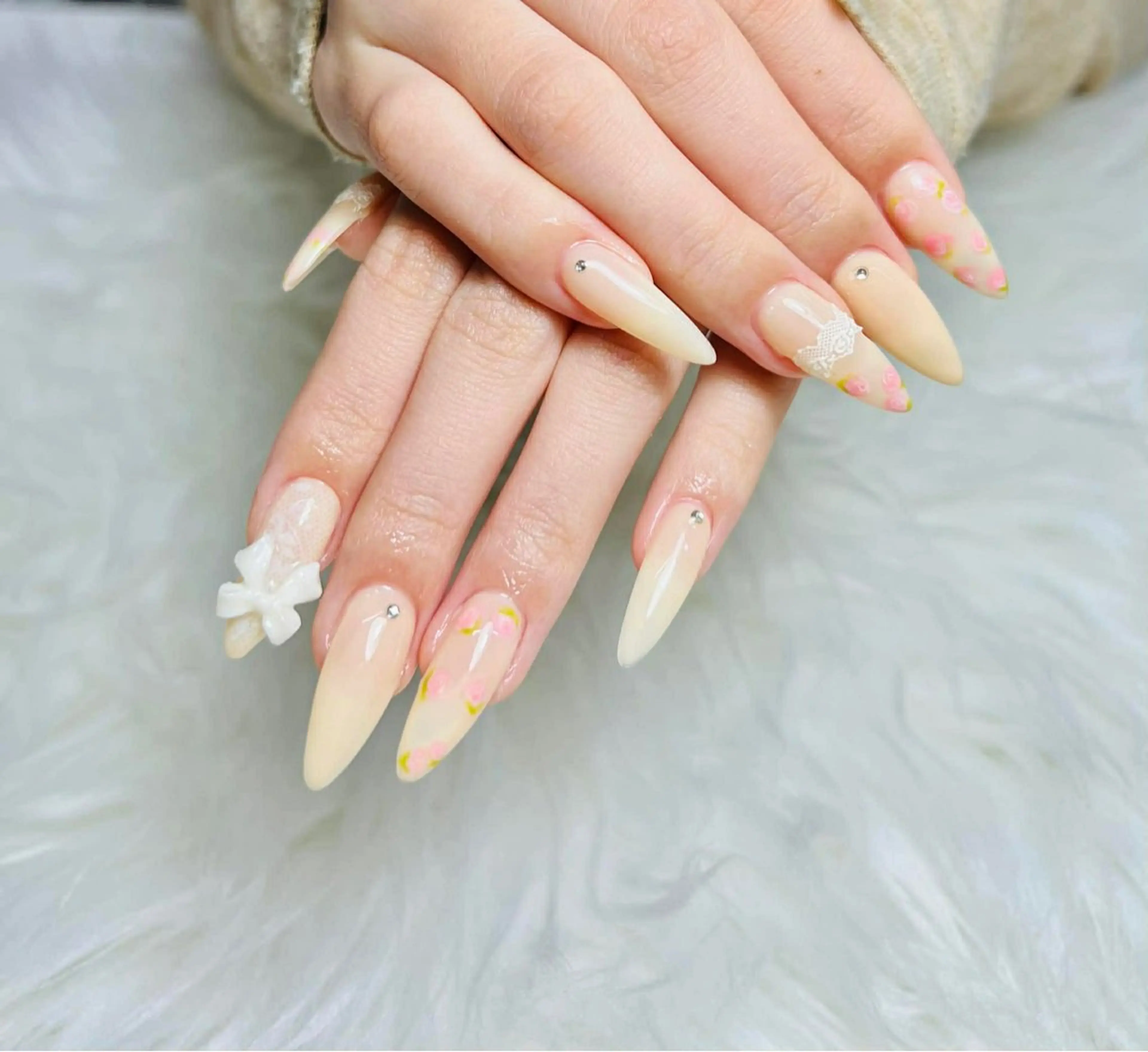 ネイル AURA NAIL🎀💅のネイルデザイン