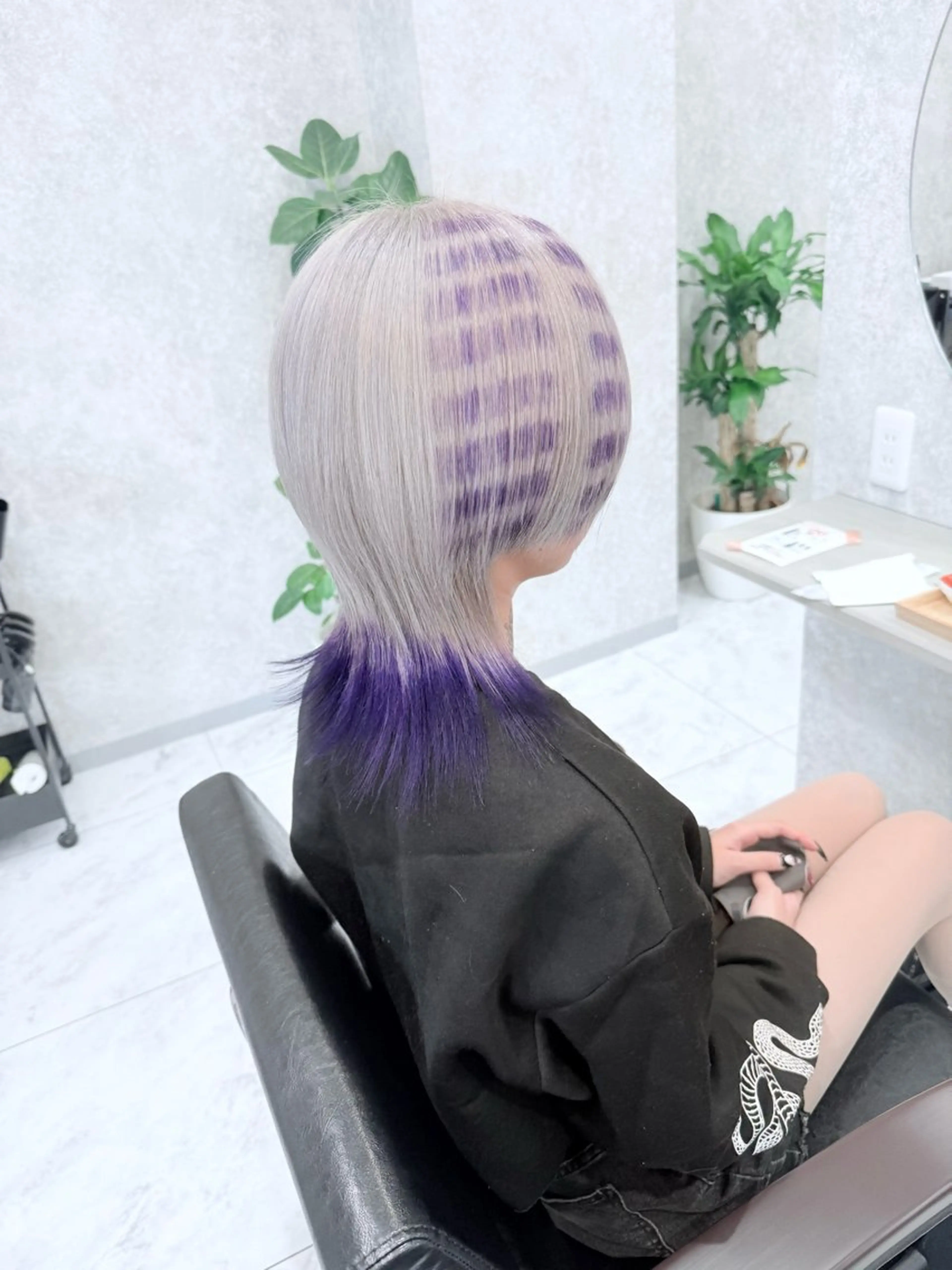 ミディアム カラー ブリーチ ケアブリーチ デザインカラー ダブルカラー ハイトーンカラー ヘアカラー 🌈派手髪ハイトーン 🌈鈴木亮太🌈のヘアスタイル