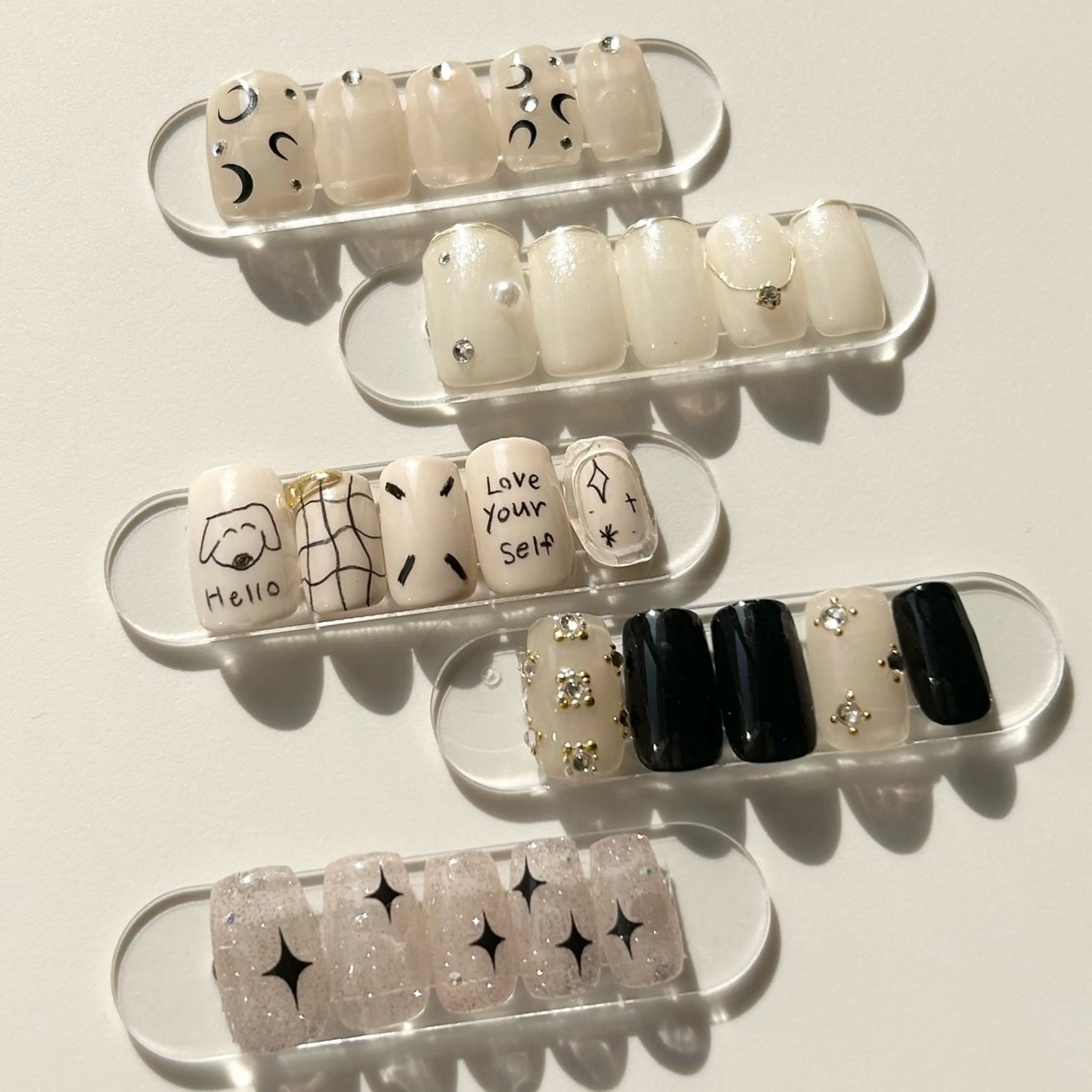 ネイル ブルー フットネイル ジェルネイル キラキラネイル 韓国ネイル RooM -mizuki-のネイルデザイン