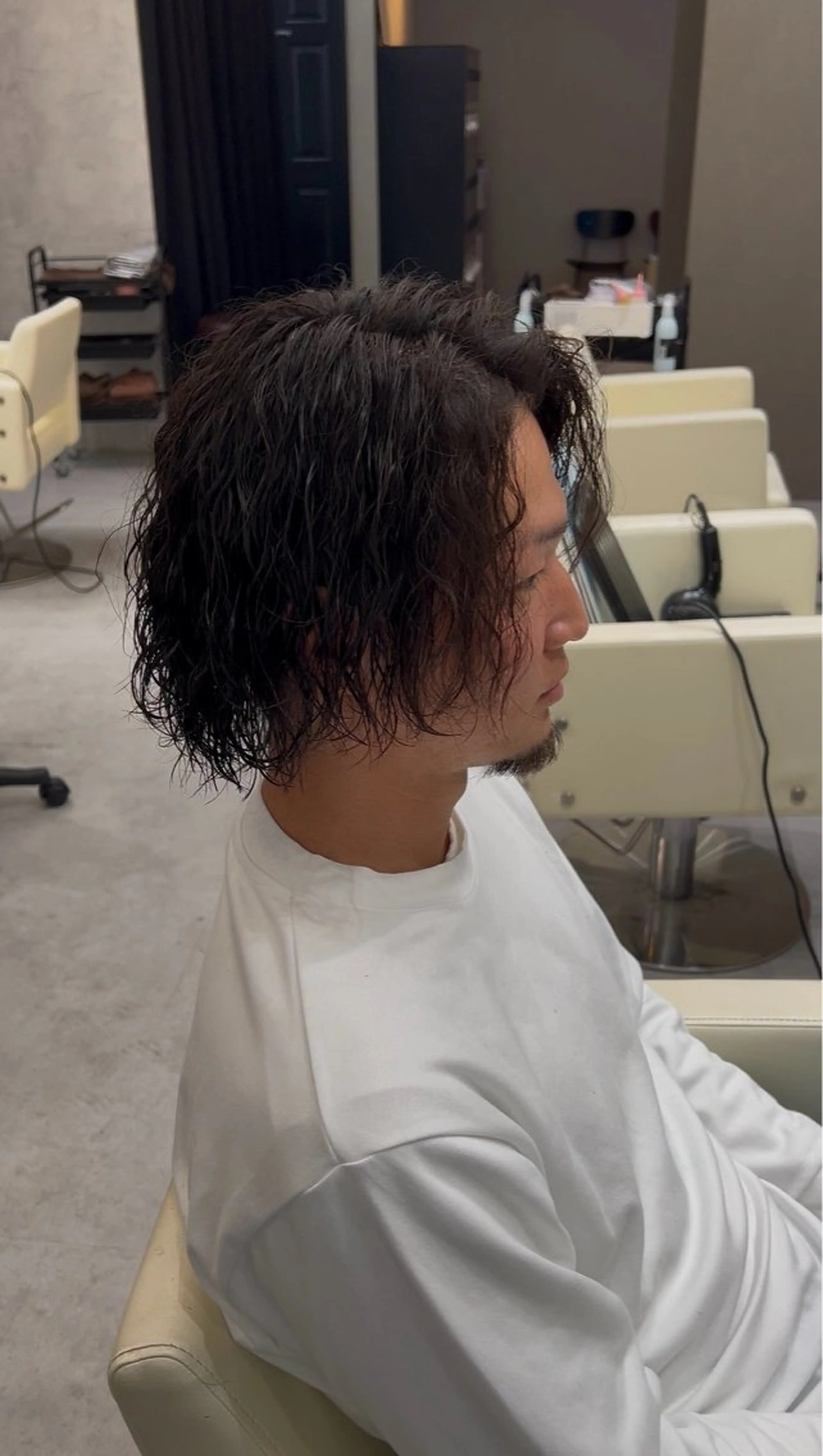 ミディアム パーマ メンズ メンズサロン リョウタのヘアスタイル