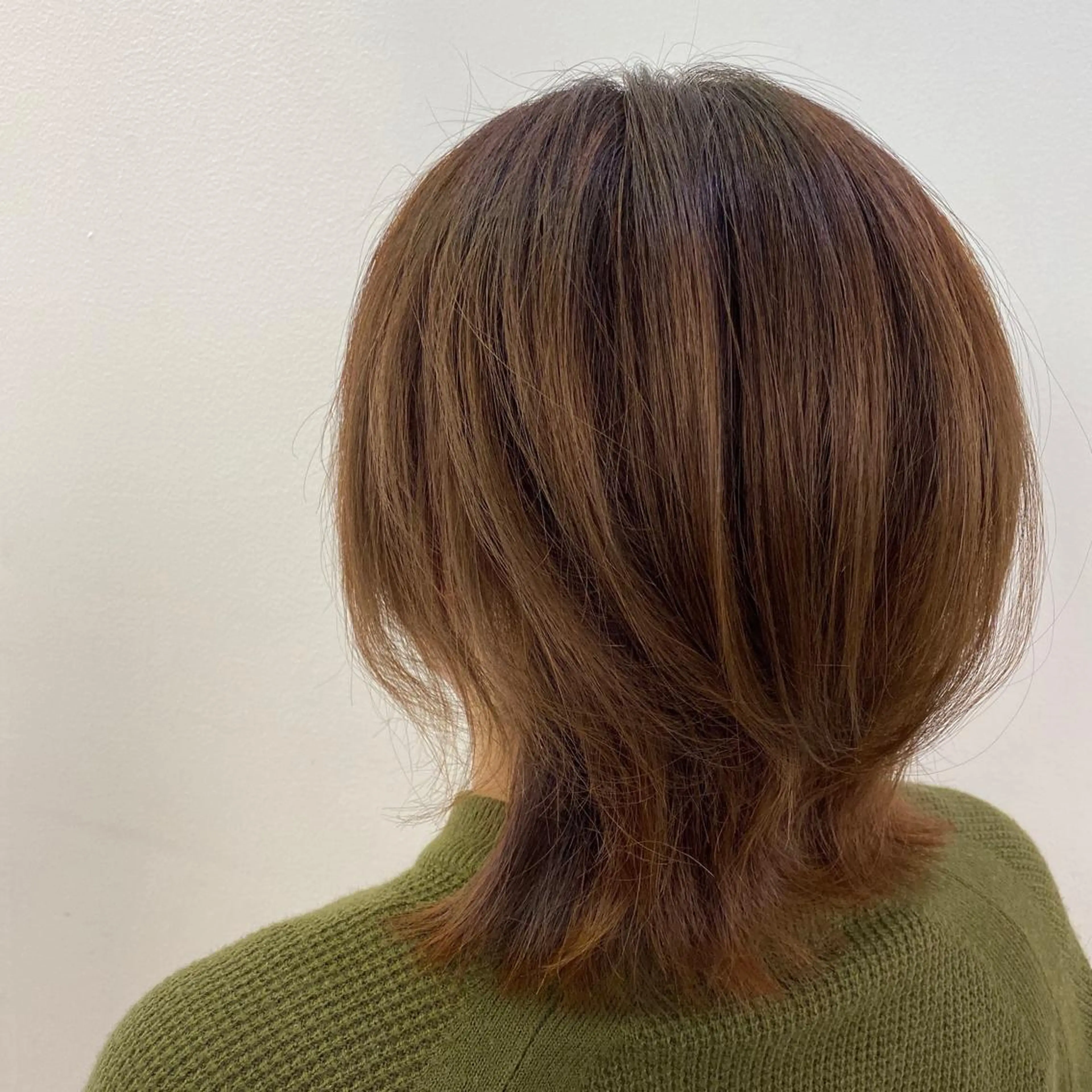 ショート カラー 渡邊 唯のヘアスタイル
