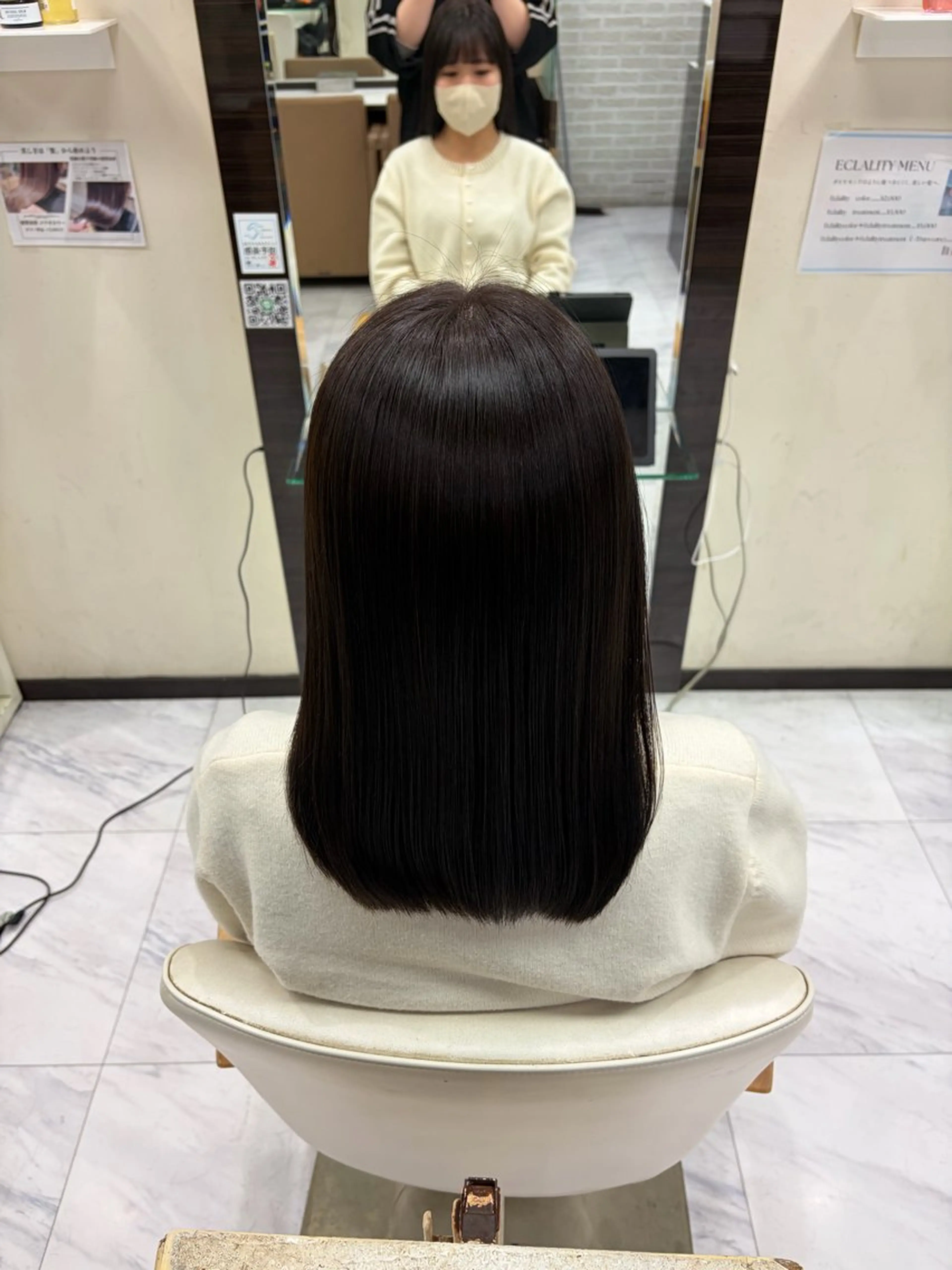 セミロング カラー ヘアカラー 旗手 沙和のヘアスタイル