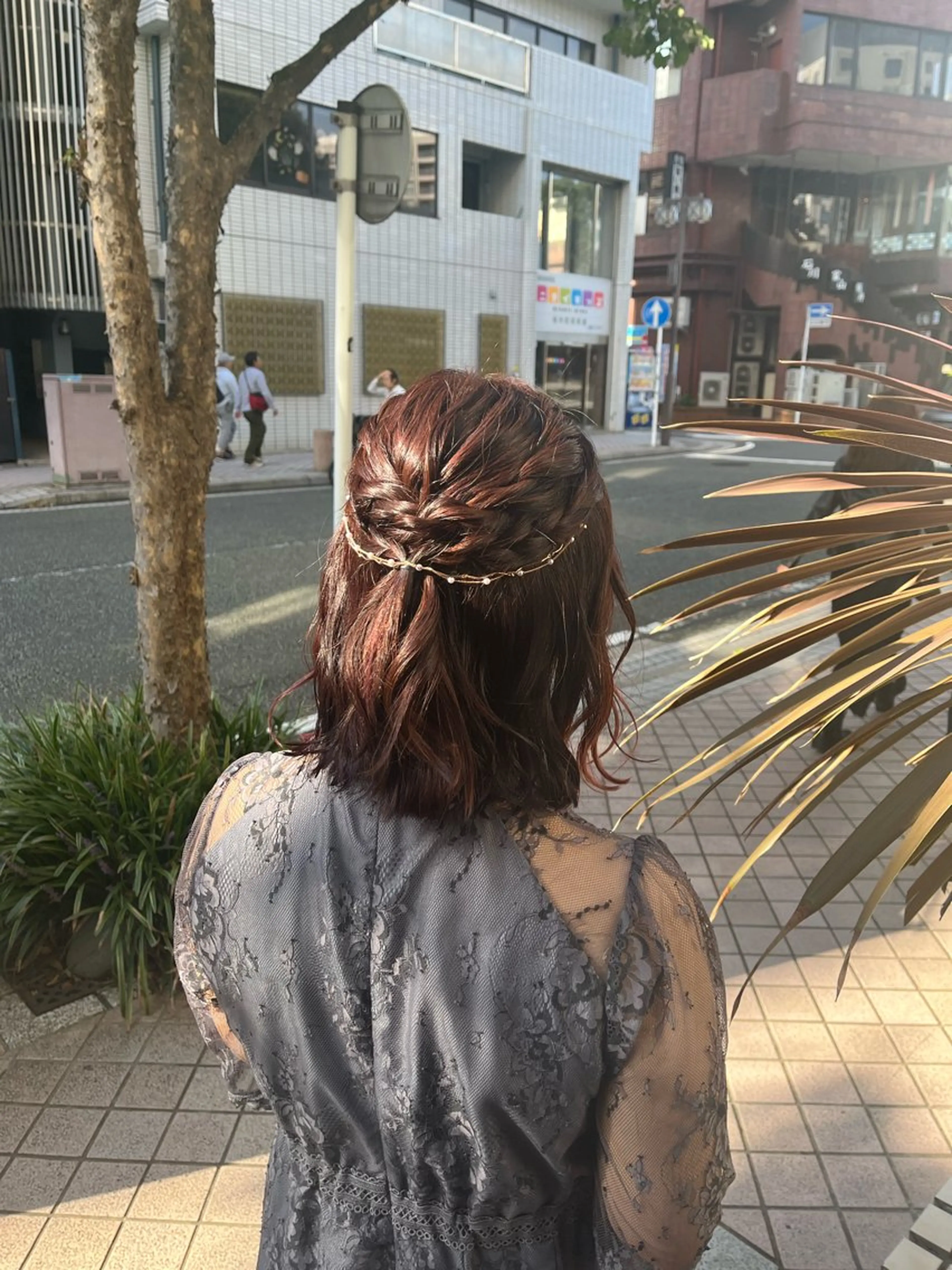 ヘアアレンジ キンサダ ワンリダのヘアスタイル