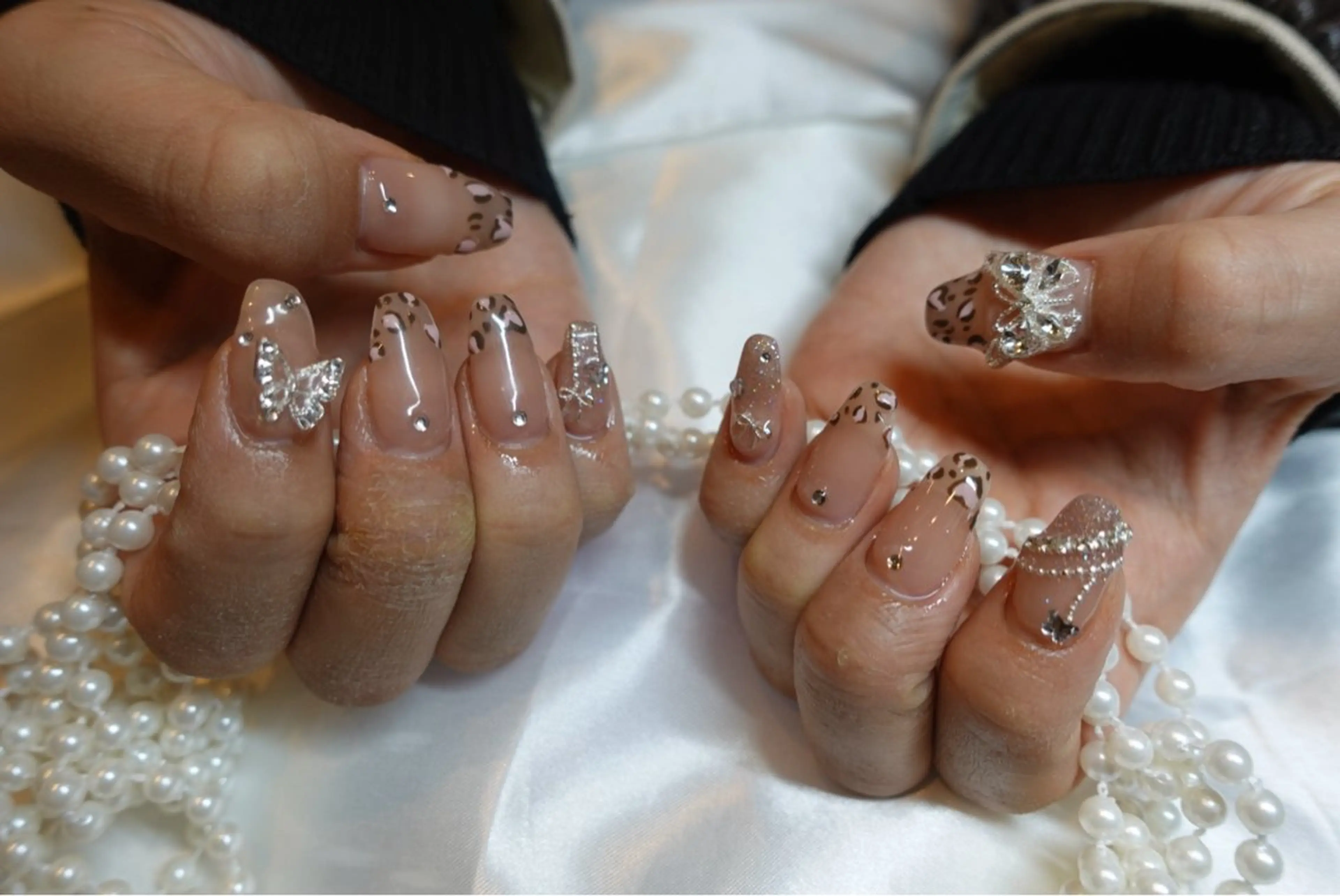 ネイル ハンドネイル 濱岡 咲のネイルデザイン