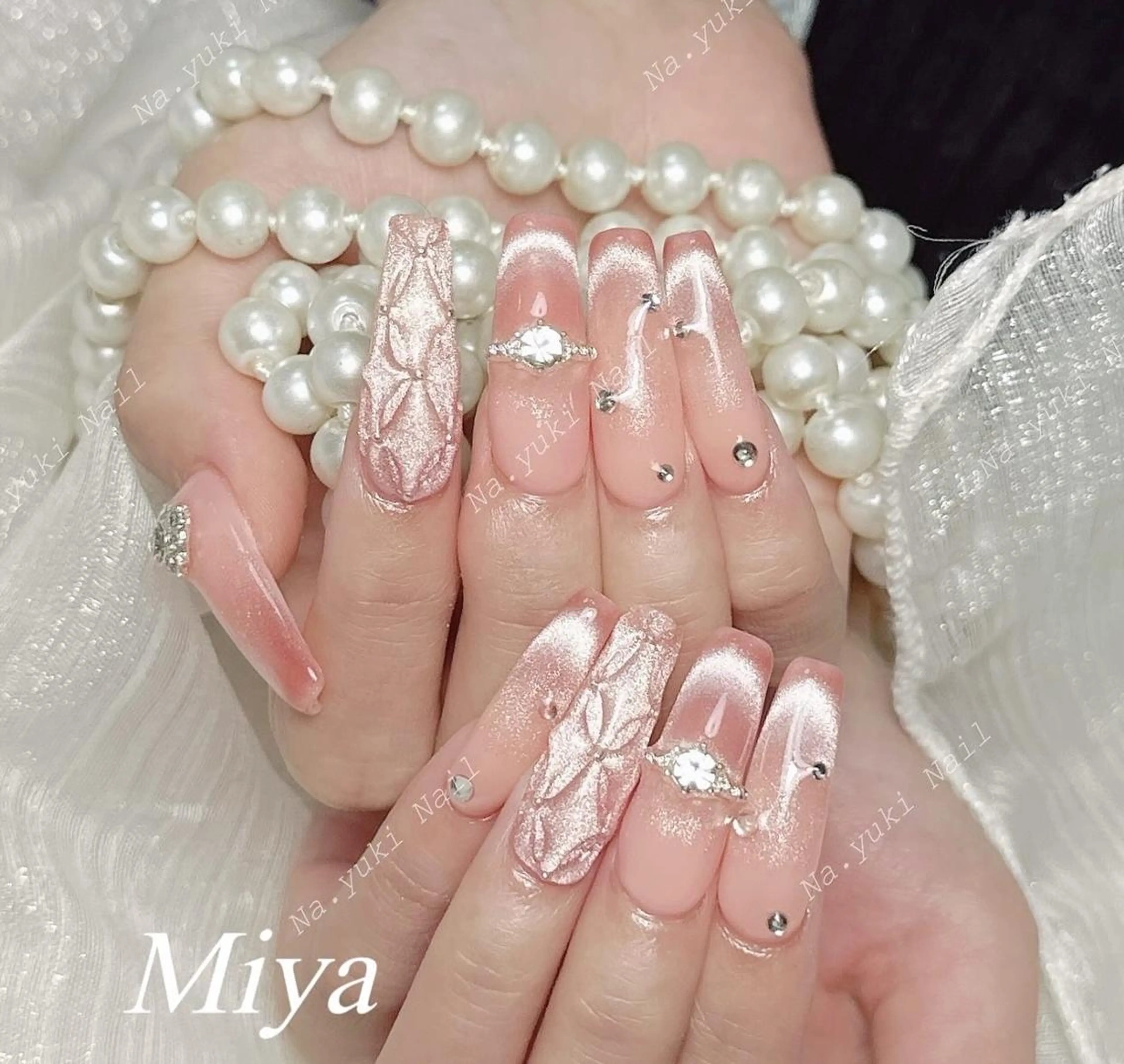 ネイル ハンドネイル 🦋 Queenieのネイルデザイン