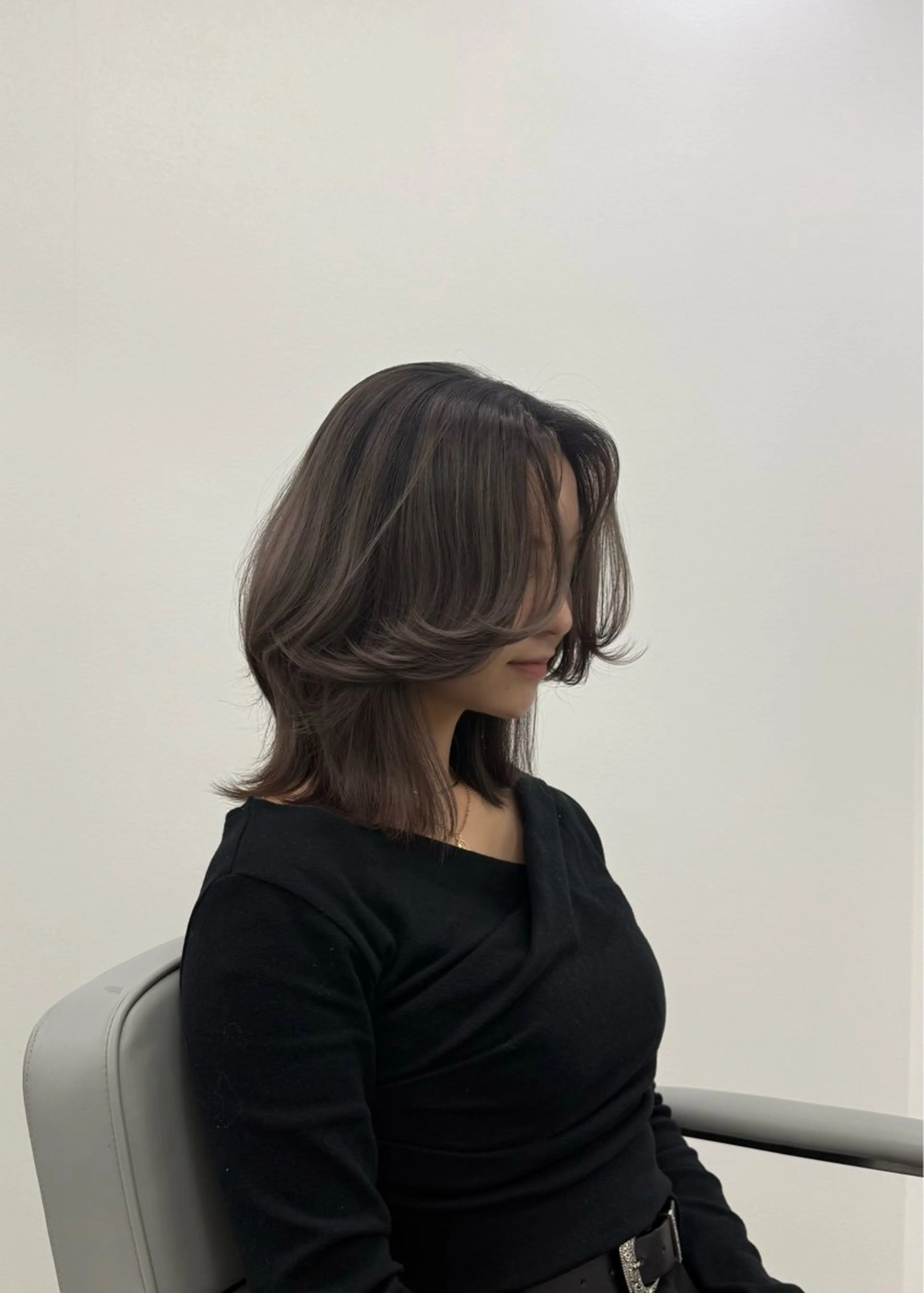 ミディアム レイヤーカット yuna/透明感 カラー/エクステのヘアスタイル