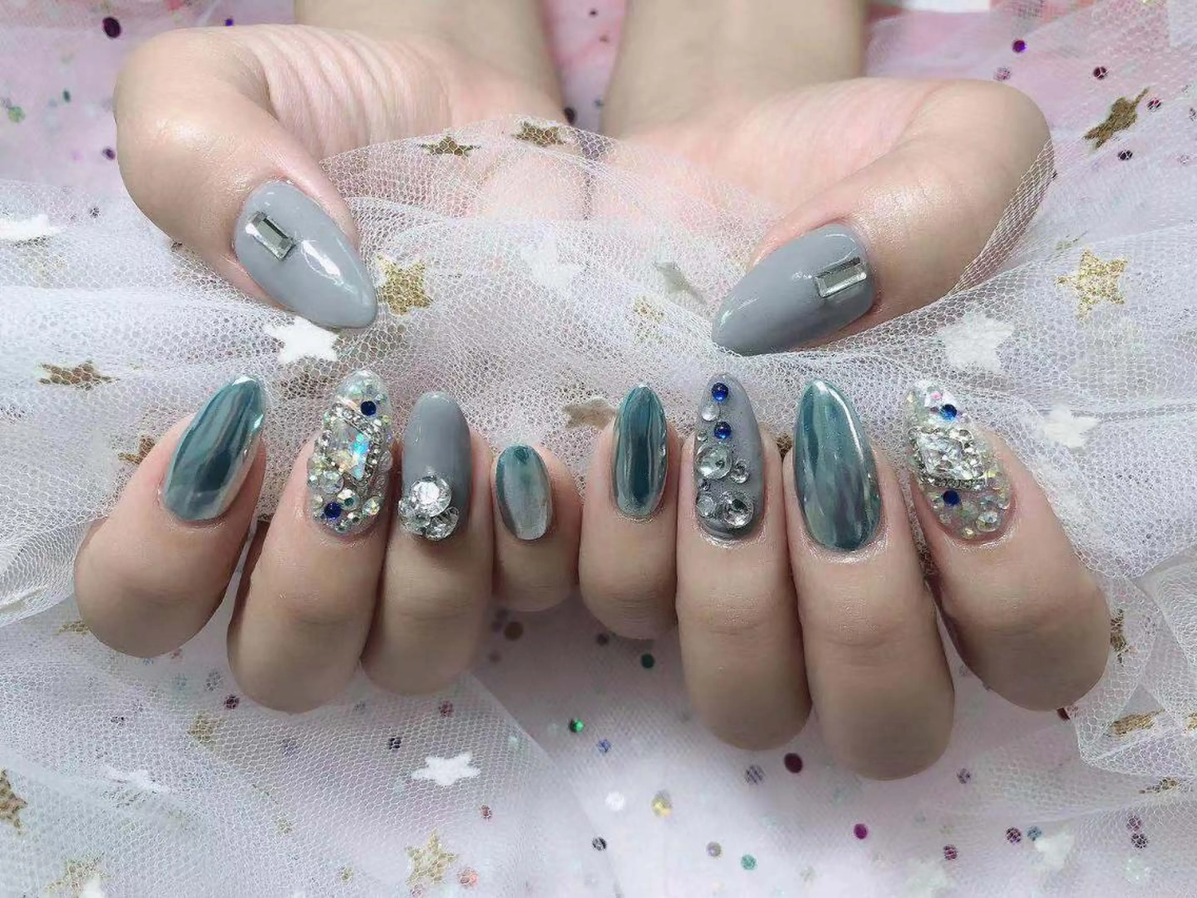 ネイル 🦋ネイルサロン ブラン🌈ゆりのネイルデザイン