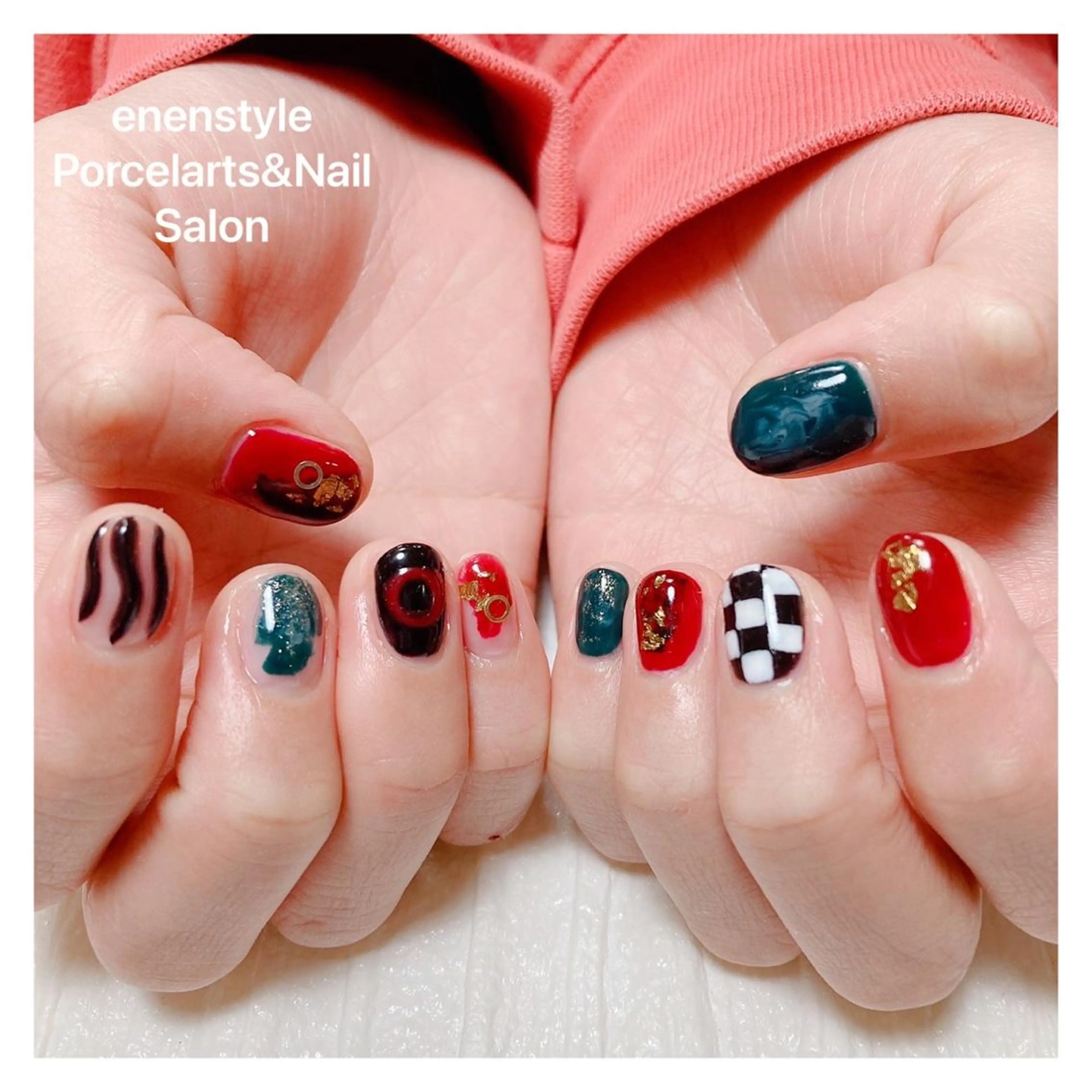 ショート ネイル 👑enen style👑のネイルデザイン