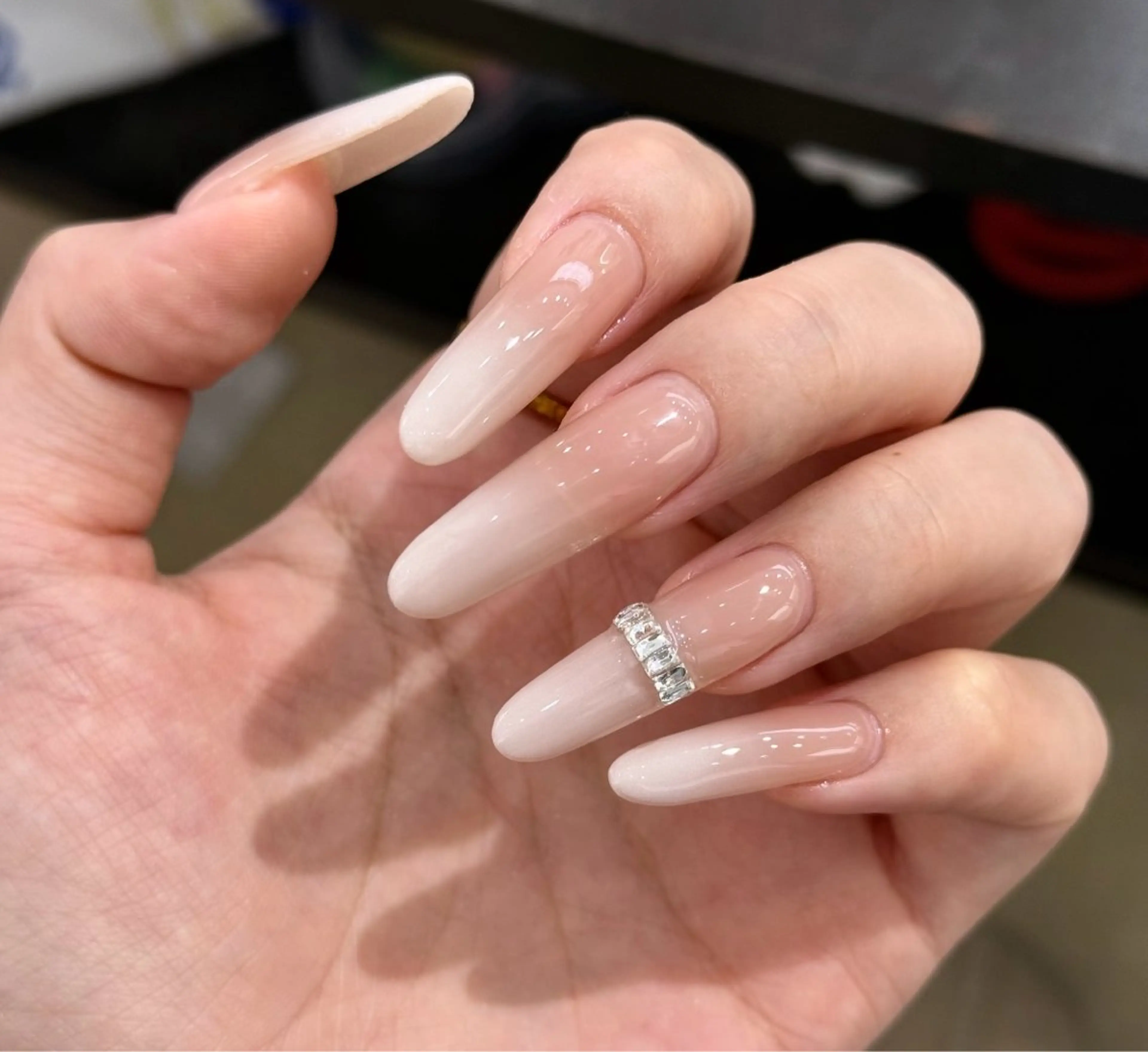 ネイル アートネイル オーロラネイル チークネイル 長さ出し フレンチネイル ハンドネイル ハンドケア Yumi Nail Seiのネイルデザイン