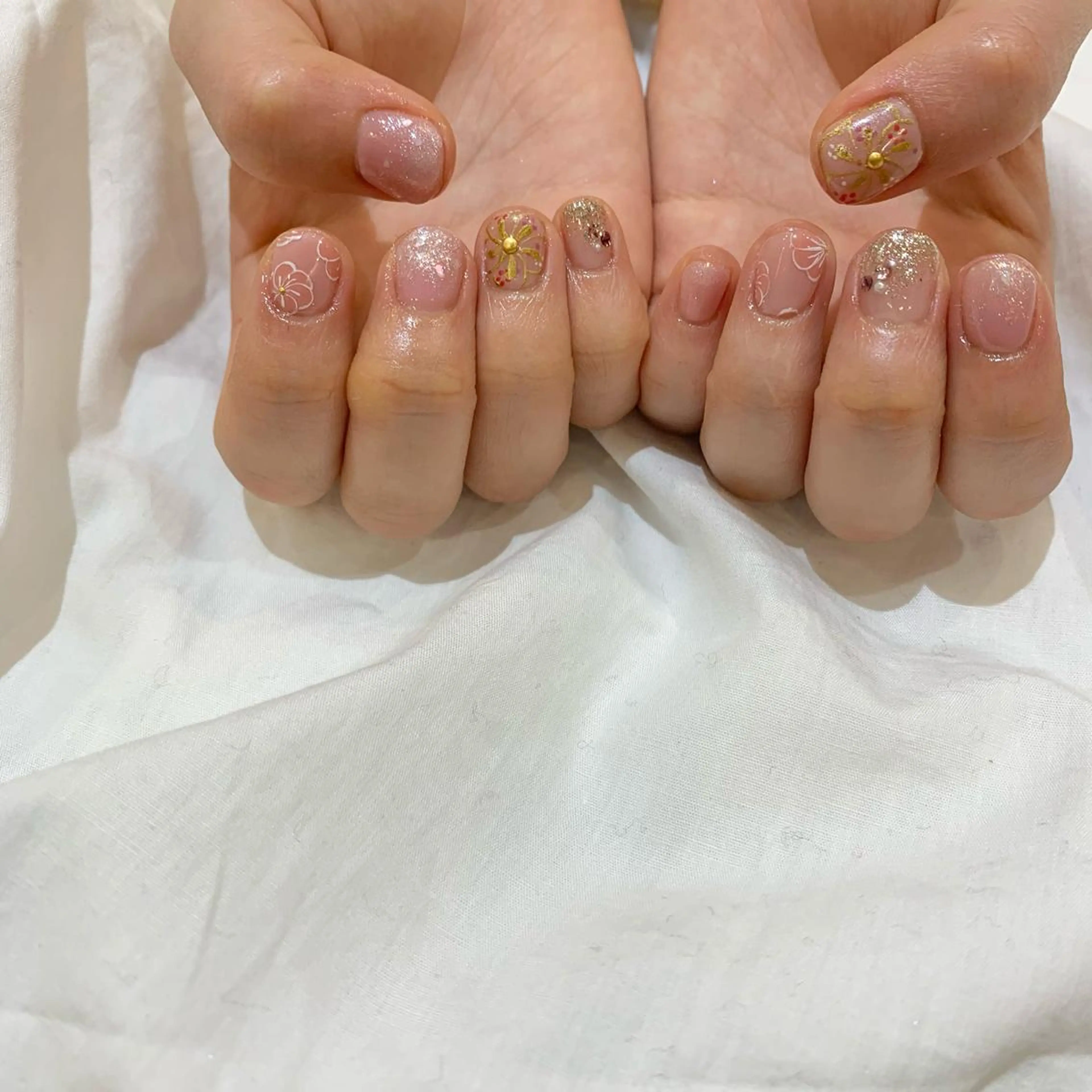 ネイル ハンドネイル 藤原 胡桃のネイルデザイン