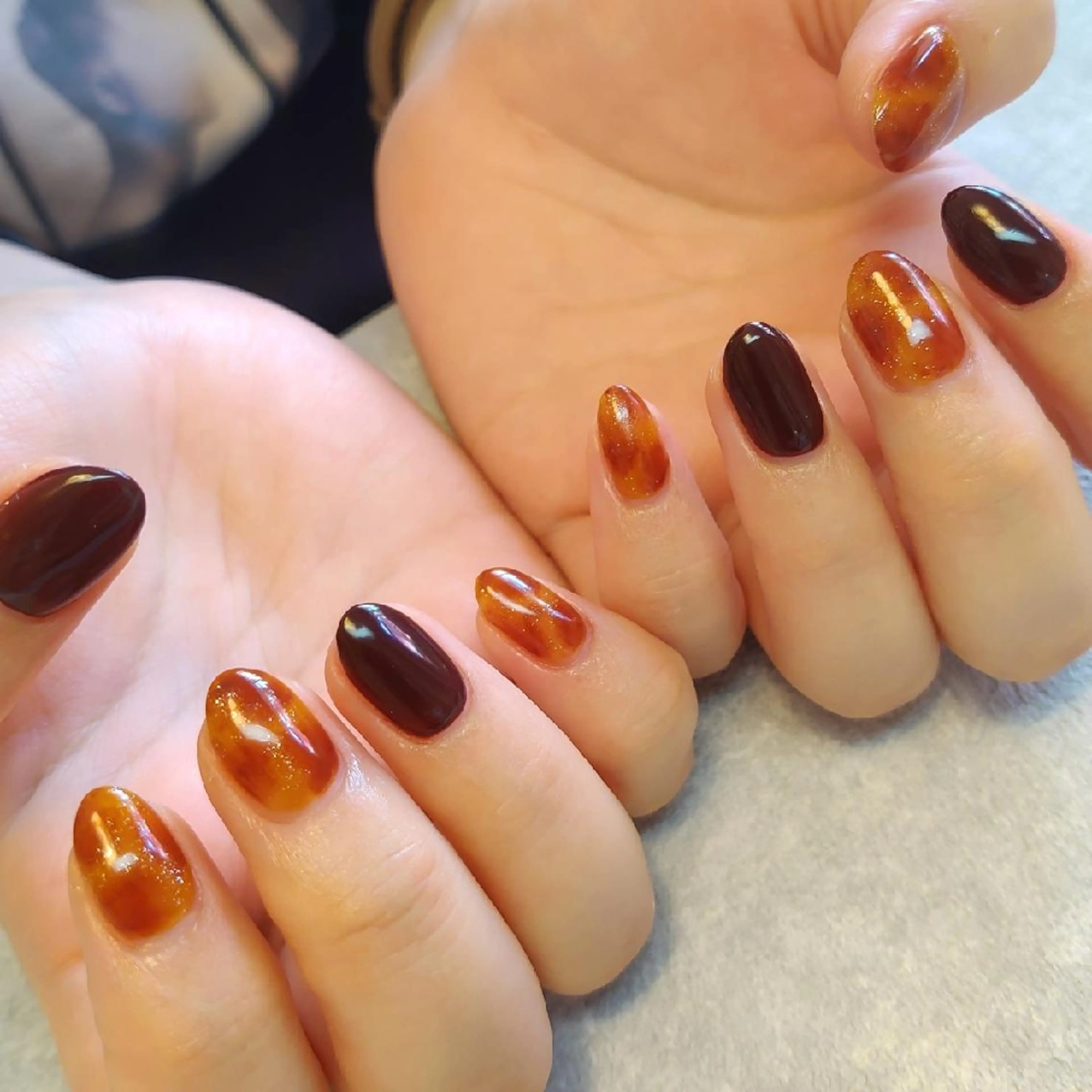 ネイル べっ甲ネイル ジェヌインネイル 河内のネイルデザイン