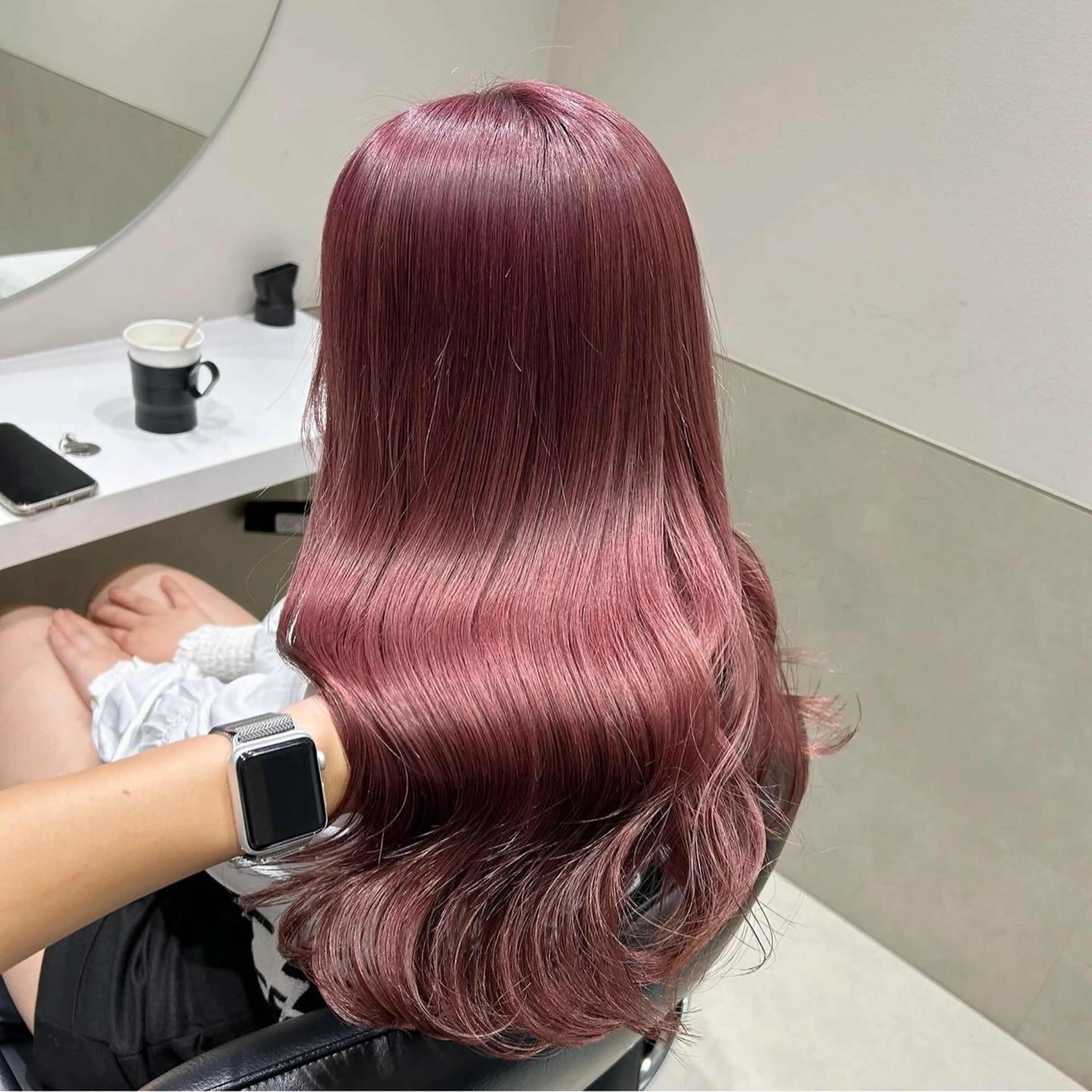 セミロング カラー ヘアアレンジ ヘアカラー トリートメント mai🍑暖色カラー /レイヤー💖のヘアスタイル