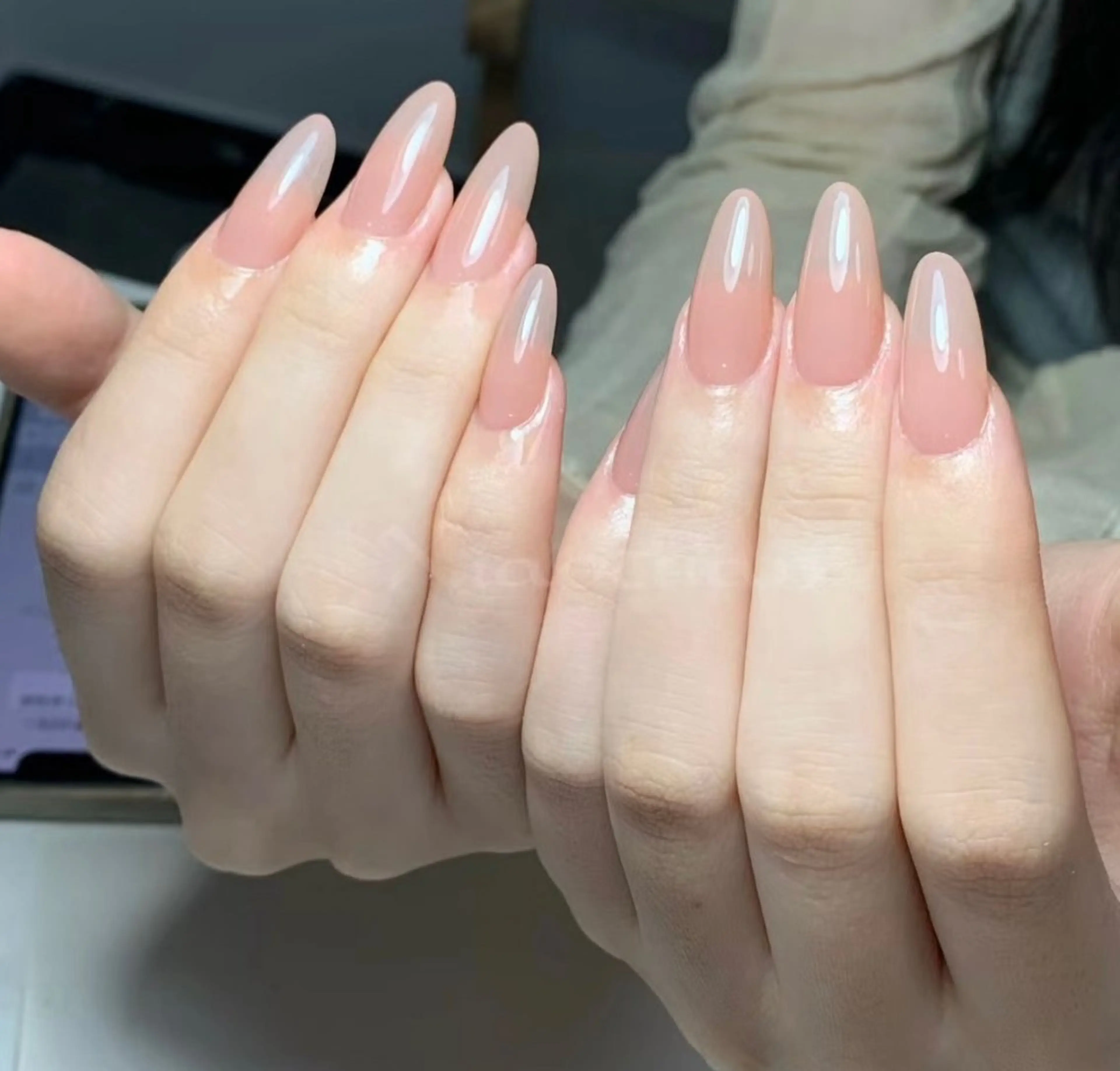 ネイル ハンドネイル ハンドケア UniqueNail 長さだし専門店のネイルデザイン